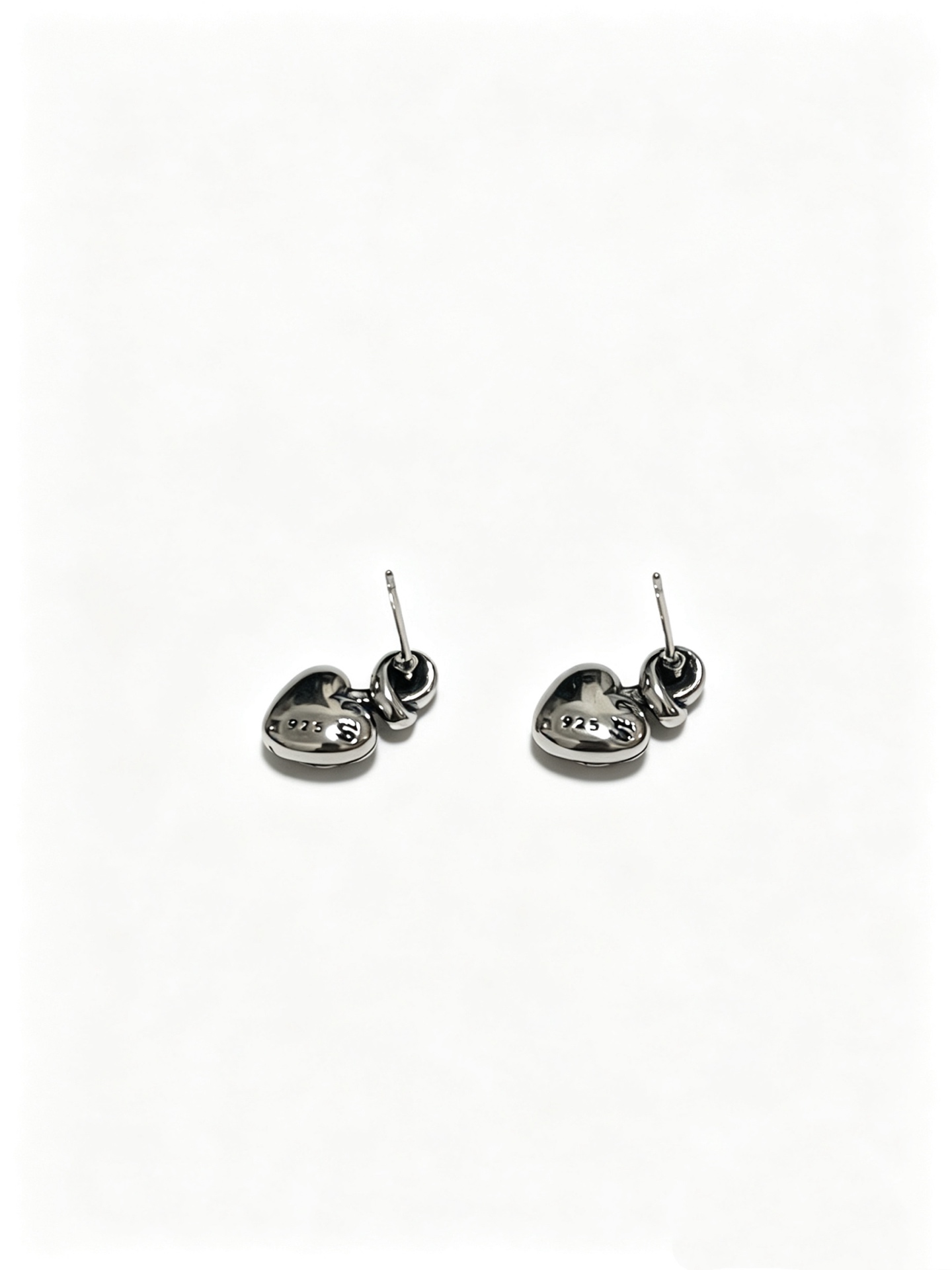 NO:817739,Chrome Hearts Chrome Hearts new classic three-dimensional multi-cross earrings are made in a high version, the same style for men and women, full of personality, fine jewelry, chrome hearts, chrome hearts, earrings19860909Chrome Hearts 克罗心新款 经典立体多十字架耳环高版本打造 男女同款 个性十足,饰品精品,chrome hearts,chrome hearts,earrings,Jewelry
