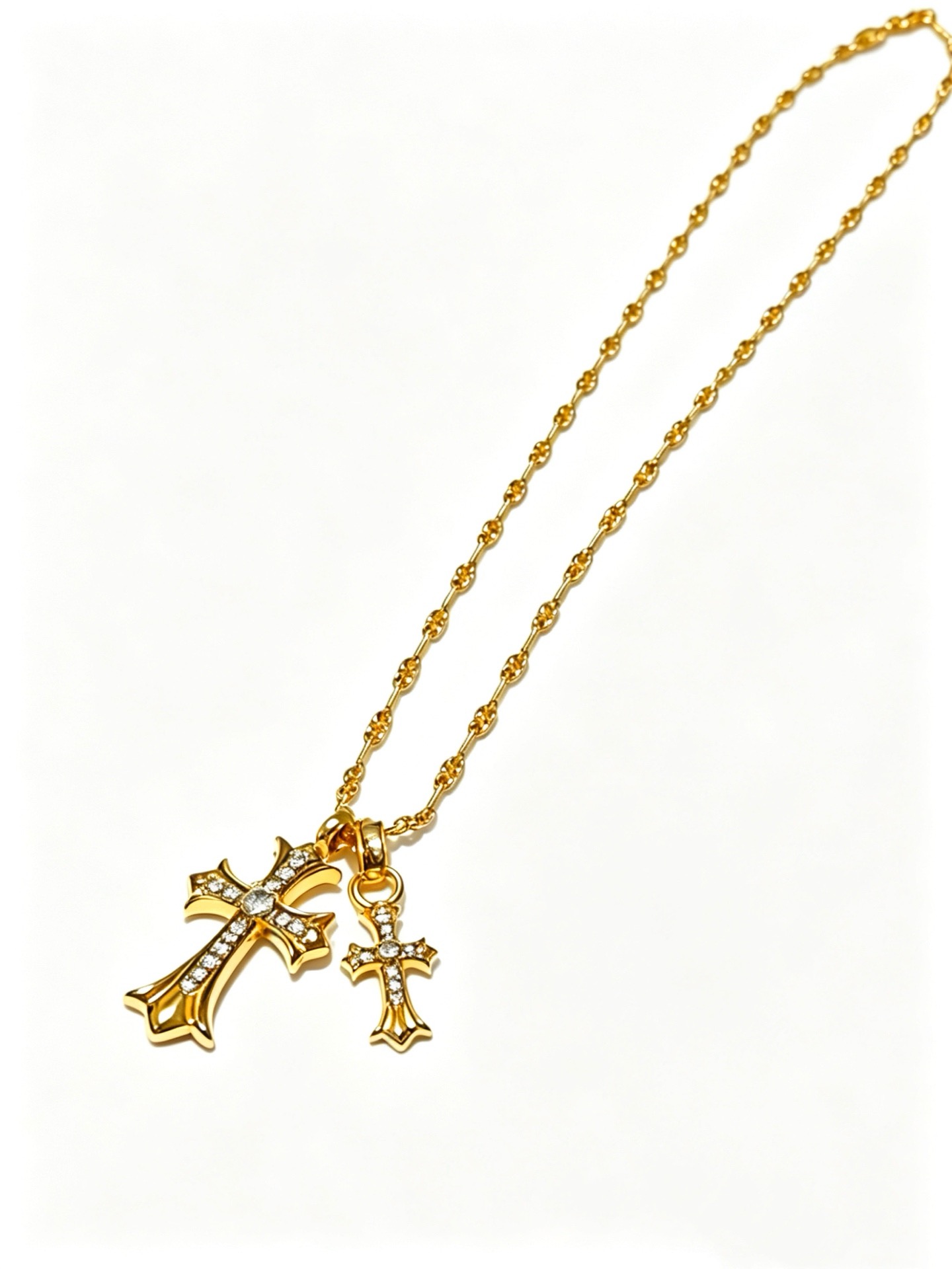 NO:859206,New [counter quality] Chrome Hearts multi-element retro cross necklace, thick cross pendant, different pattern design styles with concave and convex shapes, showing a distinctive cross. The Scout flower is the symbol of Chrome Hearts, so it is more durable. Genuine pattern-printed Chrome Hearts distinguishes the ordinary light version in the market. Match the version and standard quality. Look at the printing details. The degree of retro ash oxidation. Seiko version!  !  !  Purely handmade, authentic molded fashion essentials, can be worn by both men and women, same style for couples, original official website, rock punk Thai silver style, retro elements, trendy and versatile, boutique jewelry, chrome hearts, chrome hearts, necklace19860909新款【专柜品质】Chrome Hearts克罗心多元素复古十字架项链 粗款十字架吊坠 凹凸造型不同的花纹设计风格 呈现出与众不同 十字架 童军花是克罗心的志 所以更经久不衰 正品打版Chrome Hearts克罗心 区别市场普通轻版 对版对标品质 看字印细节 复古做旧灰氧程度.精工版本！！！ 纯手工打造 正品开模潮流时尚必备 男女均可佩戴 情侣同款 官网原版 摇滚朋克泰银风格 复古元素 潮流百搭,饰品精品,chrome hearts,chrome hearts,necklace,Jewelry