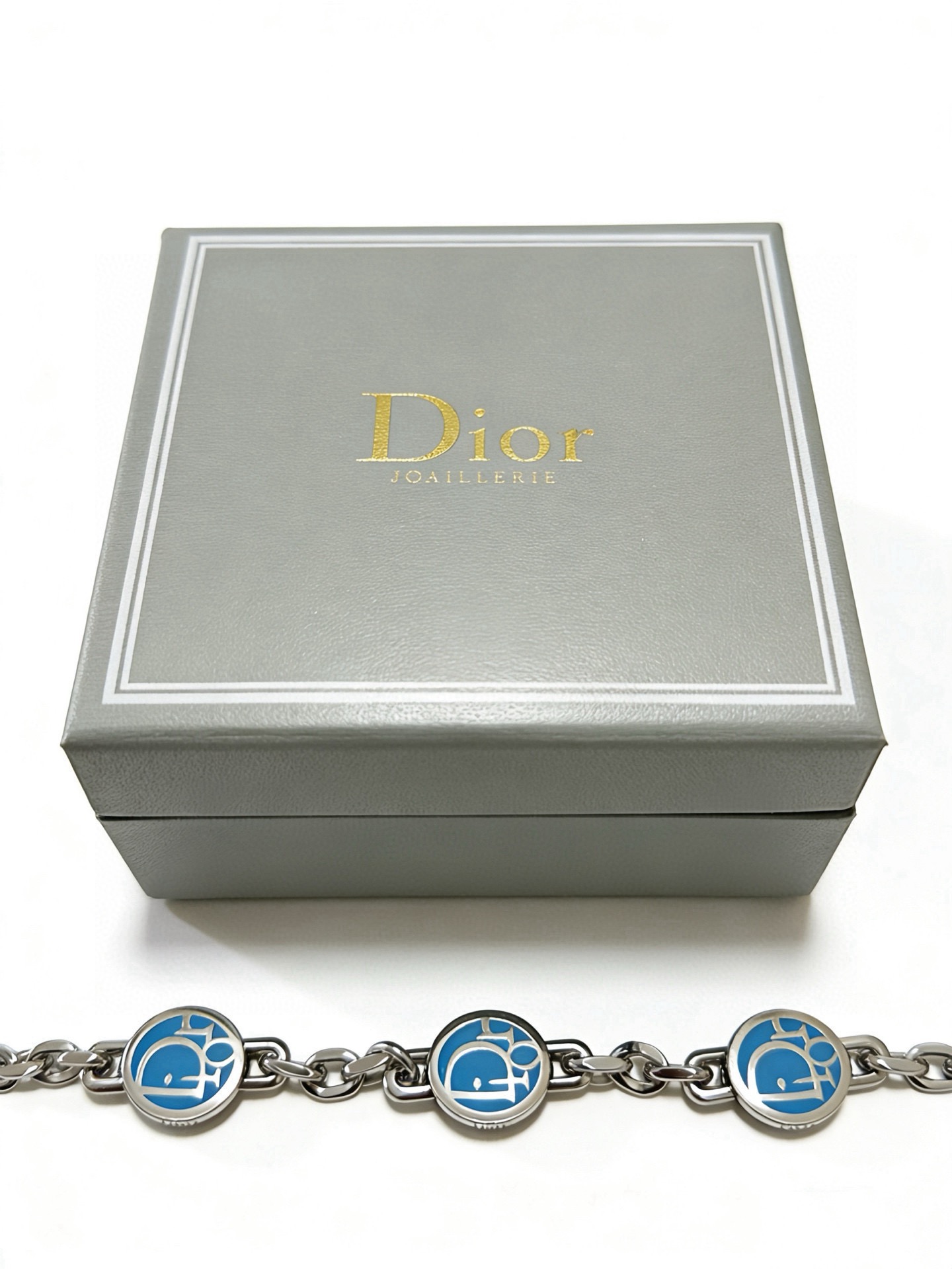 DIOR新款。高品质迪奥手链原单货专柜新款开模复古潮流时尚必备 男女均可佩戴 情侣款同款 摇滚朋克泰银风