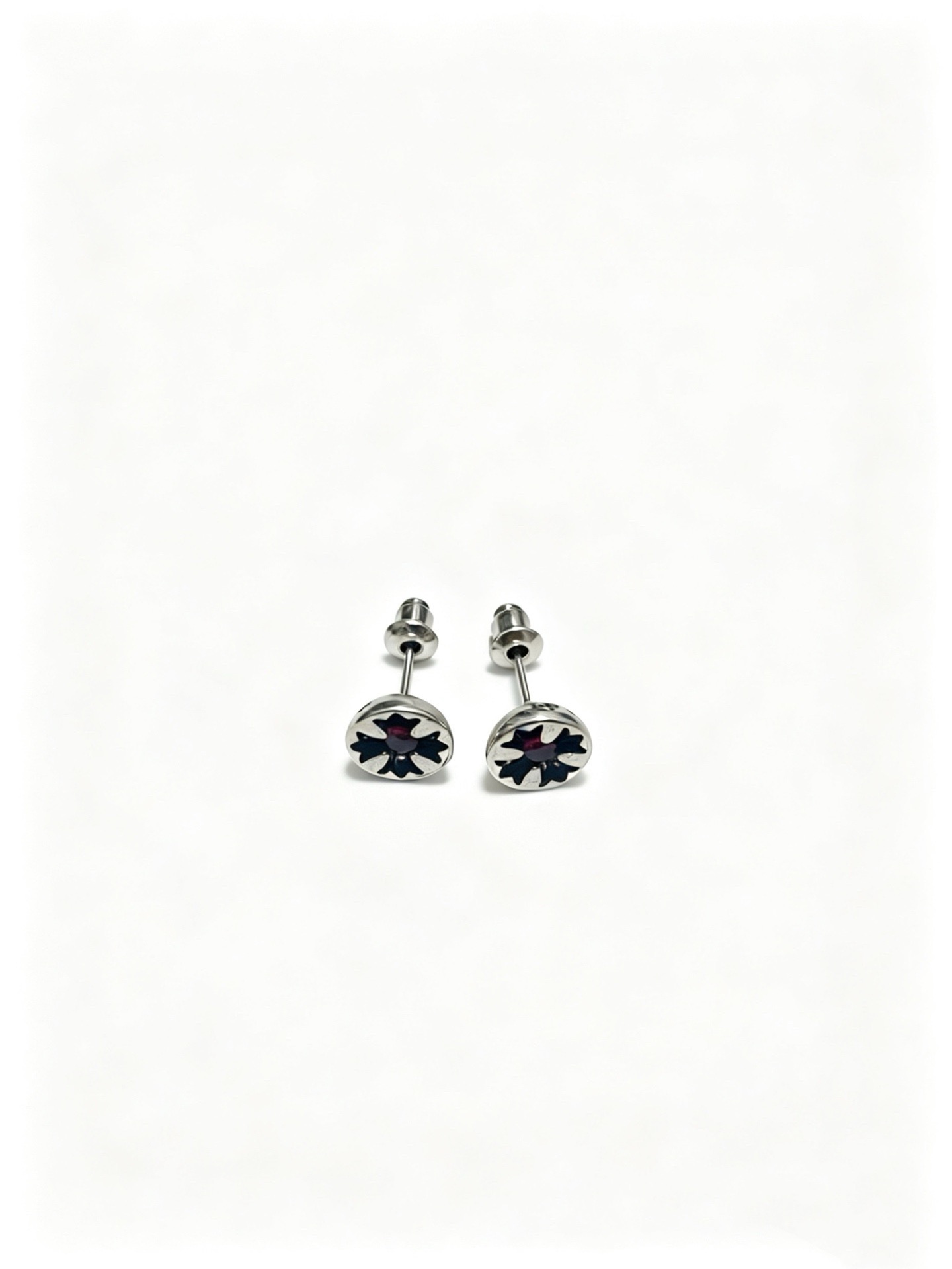 NO:863191,Chrome Hearts Chrome Hearts new classic three-dimensional multi-cross earrings are made in a high version, the same style for men and women, full of personality, fine jewelry, chrome hearts, chrome hearts, earrings19860909Chrome Hearts 克罗心新款 经典立体多十字架耳环高版本打造 男女同款 个性十足,饰品精品,chrome hearts,chrome hearts,earrings,Jewelry