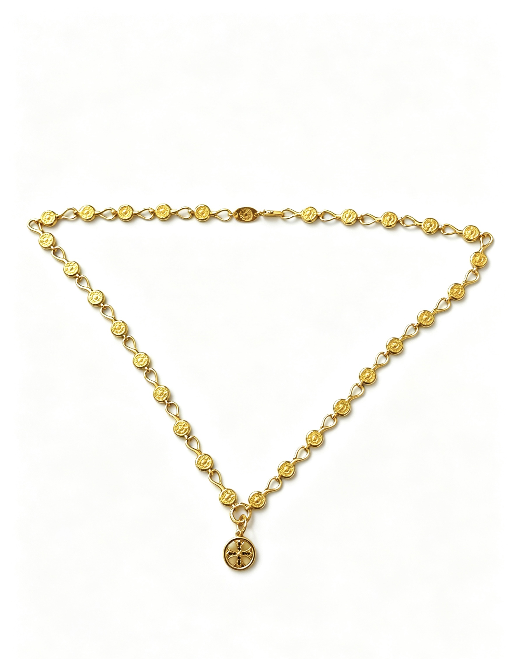 NO:860951,New [counter quality] Chrome Hearts multi-element retro cross necklace. The concave and convex shapes have different pattern design styles, showing a distinctive cross. The Scout flower is the symbol of Chrome Hearts, so it is more durable. Genuine pattern-printed Chrome Hearts distinguishes the ordinary light version in the market. Match the version and standard quality. Look at the printing details. The degree of retro gray oxidation. Seiko version!  !  !  Purely handmade, authentic molded fashion essentials, can be worn by both men and women, same style for couples, original official website, rock punk Thai silver style, retro elements, trendy and versatile (60cm), fine jewelry, chrome hearts, chrome hearts, necklace19860909新款【专柜品质】Chrome Hearts克罗心多元素复古十字架项链 凹凸造型不同的花纹设计风格 呈现出与众不同 十字架 童军花是克罗心的志 所以更经久不衰 正品打版Chrome Hearts克罗心 区别市场普通轻版 对版对标品质 看字印细节 复古做旧灰氧程度.精工版本！！！ 纯手工打造 正品开模潮流时尚必备 男女均可佩戴 情侣同款 官网原版 摇滚朋克泰银风格 复古元素 潮流百搭（60cm）,饰品精品,chrome hearts,chrome hearts,necklace,Jewelry