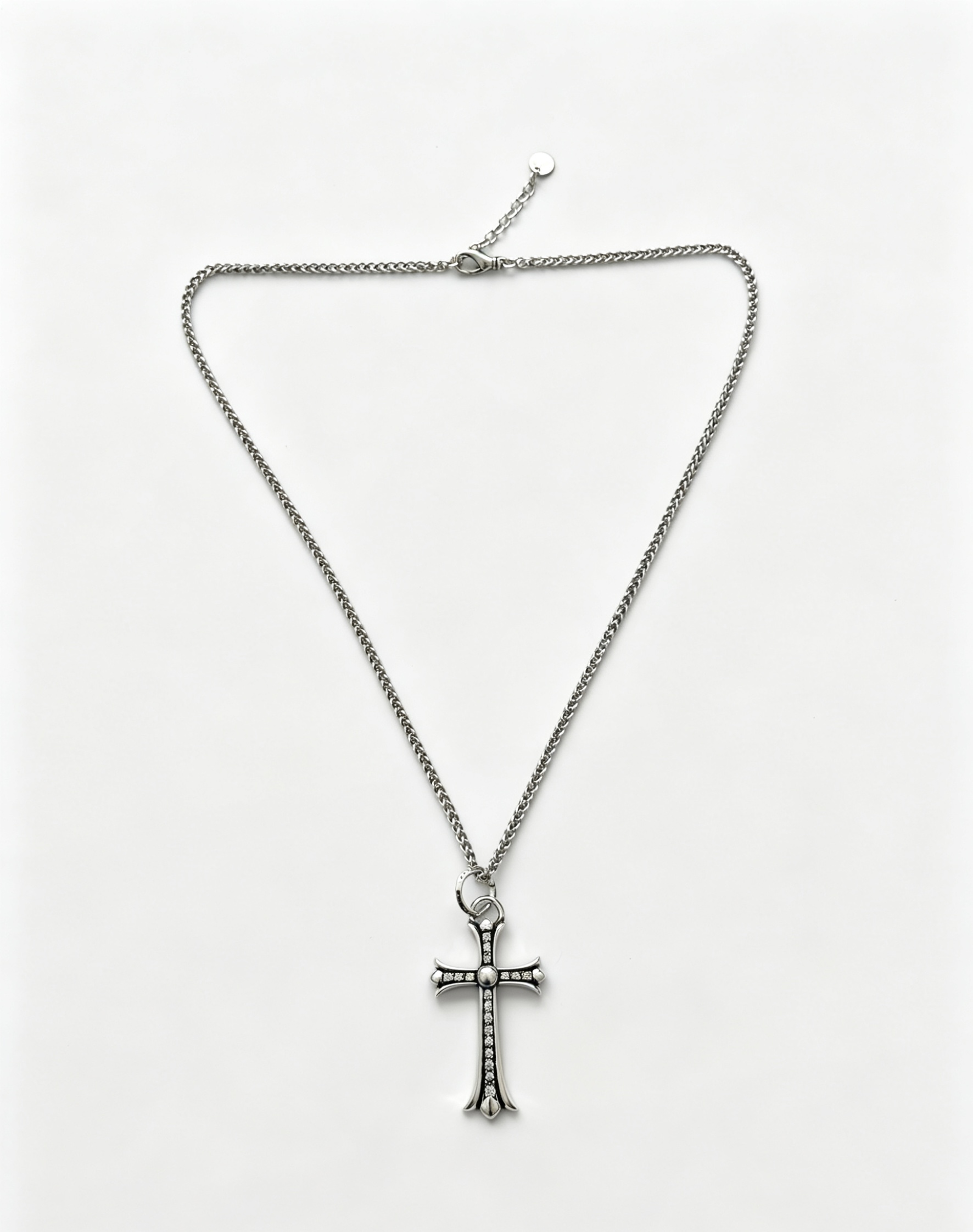 NO:860941,New [counter quality] Chrome Hearts multi-element retro cross necklace. The concave and convex shapes have different pattern design styles, showing a distinctive cross. The Scout flower is the symbol of Chrome Hearts, so it is more durable. Genuine pattern-printed Chrome Hearts distinguishes the ordinary light version in the market. Match the version and standard quality. Look at the printing details. The degree of retro gray oxidation. Seiko version!  !  !  Purely handmade, authentic molded fashion essentials, can be worn by both men and women, same style for couples, original official website, rock punk Thai silver style, retro elements, trendy and versatile (60cm), fine jewelry, chrome hearts, chrome hearts, necklace19860909新款【专柜品质】Chrome Hearts克罗心多元素复古十字架项链 凹凸造型不同的花纹设计风格 呈现出与众不同 十字架 童军花是克罗心的志 所以更经久不衰 正品打版Chrome Hearts克罗心 区别市场普通轻版 对版对标品质 看字印细节 复古做旧灰氧程度.精工版本！！！ 纯手工打造 正品开模潮流时尚必备 男女均可佩戴 情侣同款 官网原版 摇滚朋克泰银风格 复古元素 潮流百搭（60cm）,饰品精品,chrome hearts,chrome hearts,necklace,Jewelry