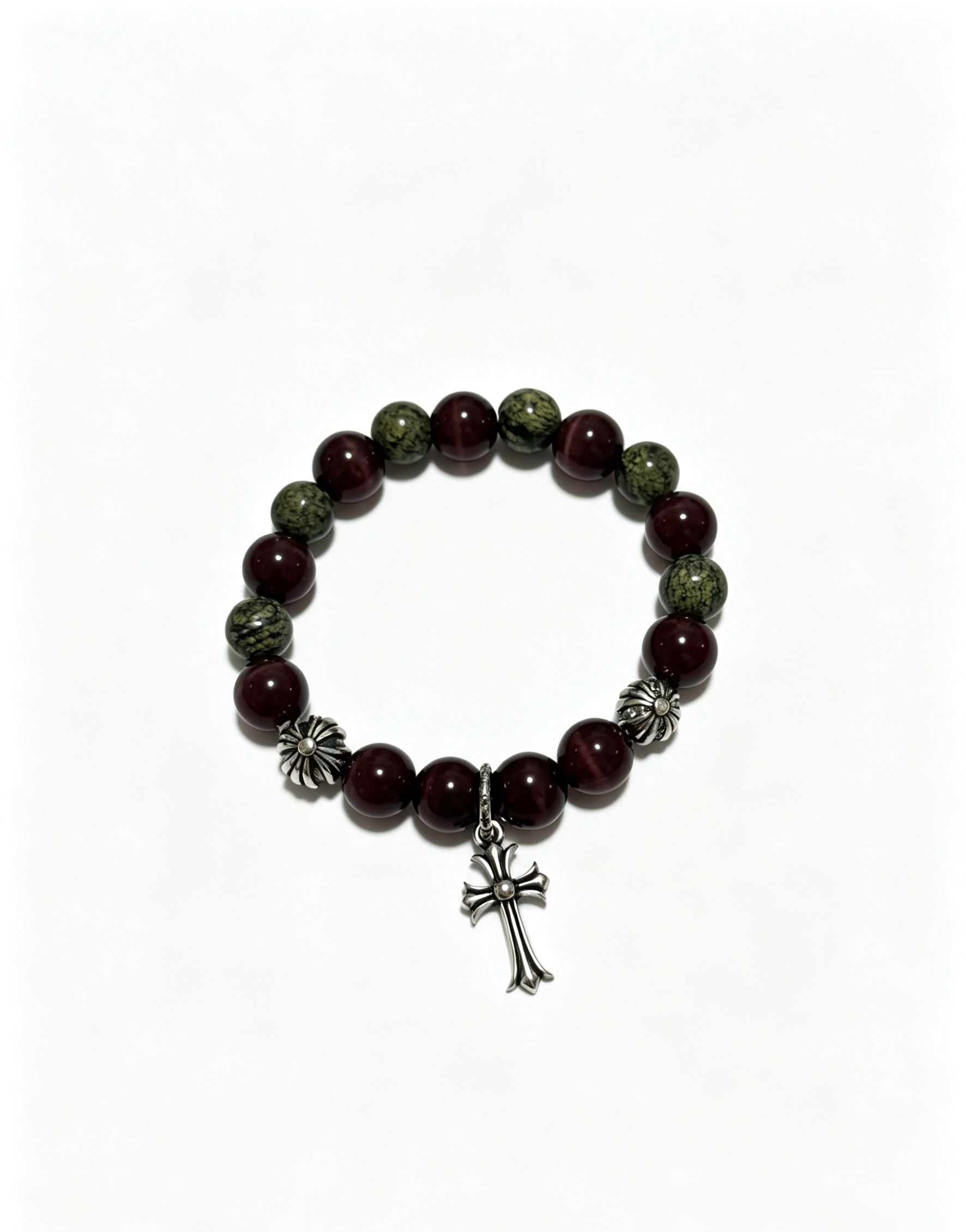 NO:862949,New [counter quality] Chrome Hearts multi-element retro cross agate bracelet, thick cross pendant, different pattern design styles with concave and convex shapes, showing a distinctive cross. The Scout flower is the symbol of Chrome Hearts, so it is more durable. Genuine pattern-printed Chrome Hearts distinguishes the ordinary light version in the market. Match the version and benchmark quality. Look at the printing details. The degree of retro gray oxidation. Seiko version!  !  !  Purely handmade, authentic molded fashion essentials, can be worn by both men and women, same style for couples, original official website, rock punk Thai silver style, retro elements, trendy and versatile, boutique jewelry, chrome hearts, chrome hearts, bracelets19860909新款【专柜品质】Chrome Hearts克罗心多元素复古十字架玛瑙手链 粗款十字架吊坠 凹凸造型不同的花纹设计风格 呈现出与众不同 十字架 童军花是克罗心的志 所以更经久不衰 正品打版Chrome Hearts克罗心 区别市场普通轻版 对版对标品质 看字印细节 复古做旧灰氧程度.精工版本！！！ 纯手工打造 正品开模潮流时尚必备 男女均可佩戴 情侣同款 官网原版 摇滚朋克泰银风格 复古元素 潮流百搭,饰品精品,chrome hearts,chrome hearts,bracelet,Jewelry