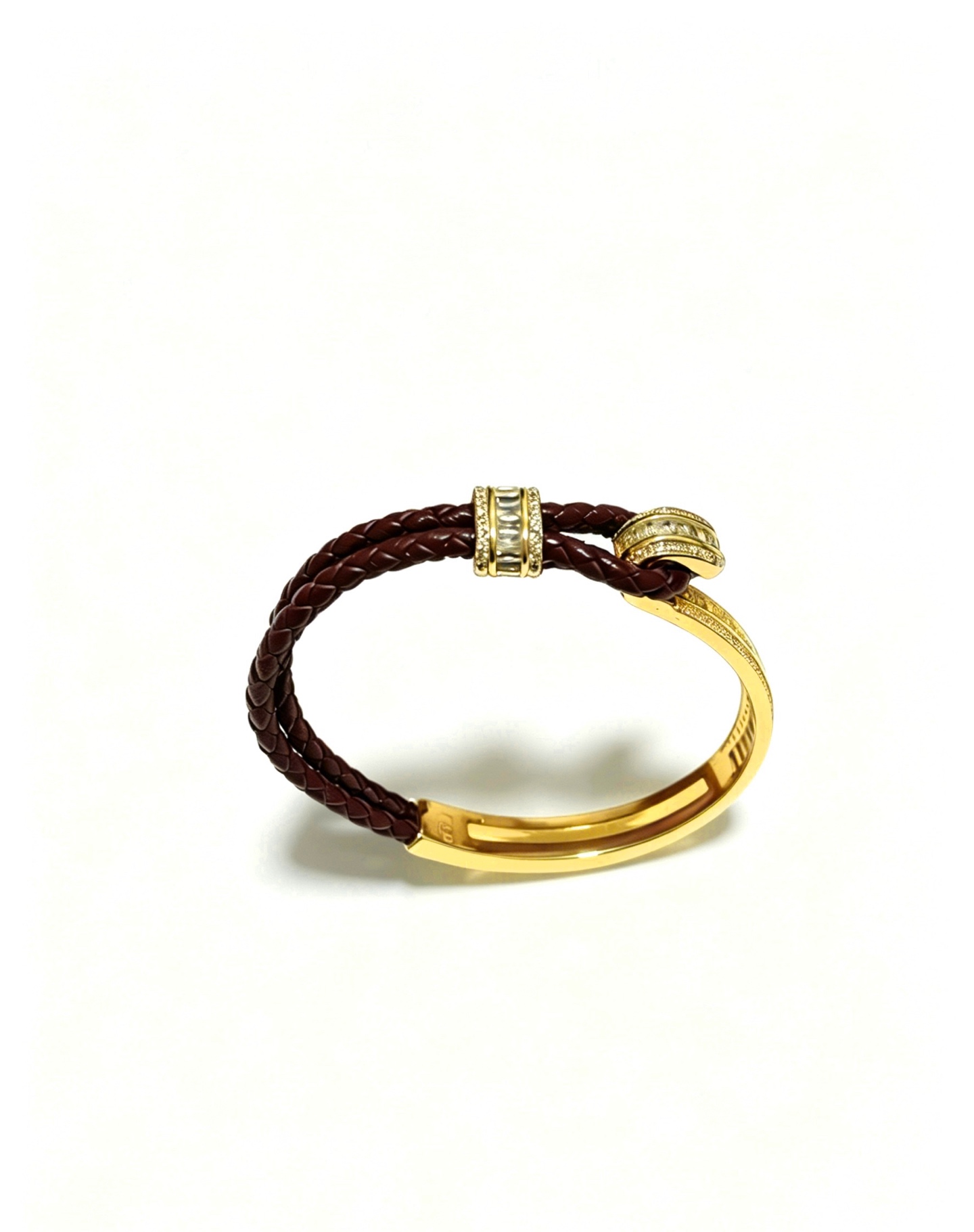 NO:879465,New product release hot Fred Feiden small horseshoe buckle unisex high-quality cowhide leather bracelet big brand fashion exquisite FORCE series bracelets high-end customization ~ electroplating 18k gold craftsmanship horseshoe buckle head bracelet bracelet!  The effect is very versatile. Internet celebrity. A must-have item for fashionistas. Couple style for men and women, boutique jewelry, bracelet, bracelet, cowhide.19860909新品发布火爆费雷德 Fred斐登小马蹄扣中性款高品质牛皮手链大牌 时尚 精致FORCE 系列手链高端定制～电镀18k金工艺 精工马蹄扣头手链手镯！上手效果非常百搭 网红达人 时尚一族必备单品 男女同款情侣款,饰品精品,bracelet,bracelet,cowhide,Jewelry