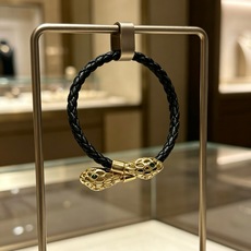 高品质宝格丽牛皮手绳手链💍原单货专柜新款开模复古潮流时尚必备 男女均可佩戴 情侣款同款 摇滚朋克泰银风格 高品质宝格丽牛皮手绳手链💍原单货专柜新款开模复古潮流时尚必备 男女均可佩戴 情侣款同款 摇滚朋克泰银风格