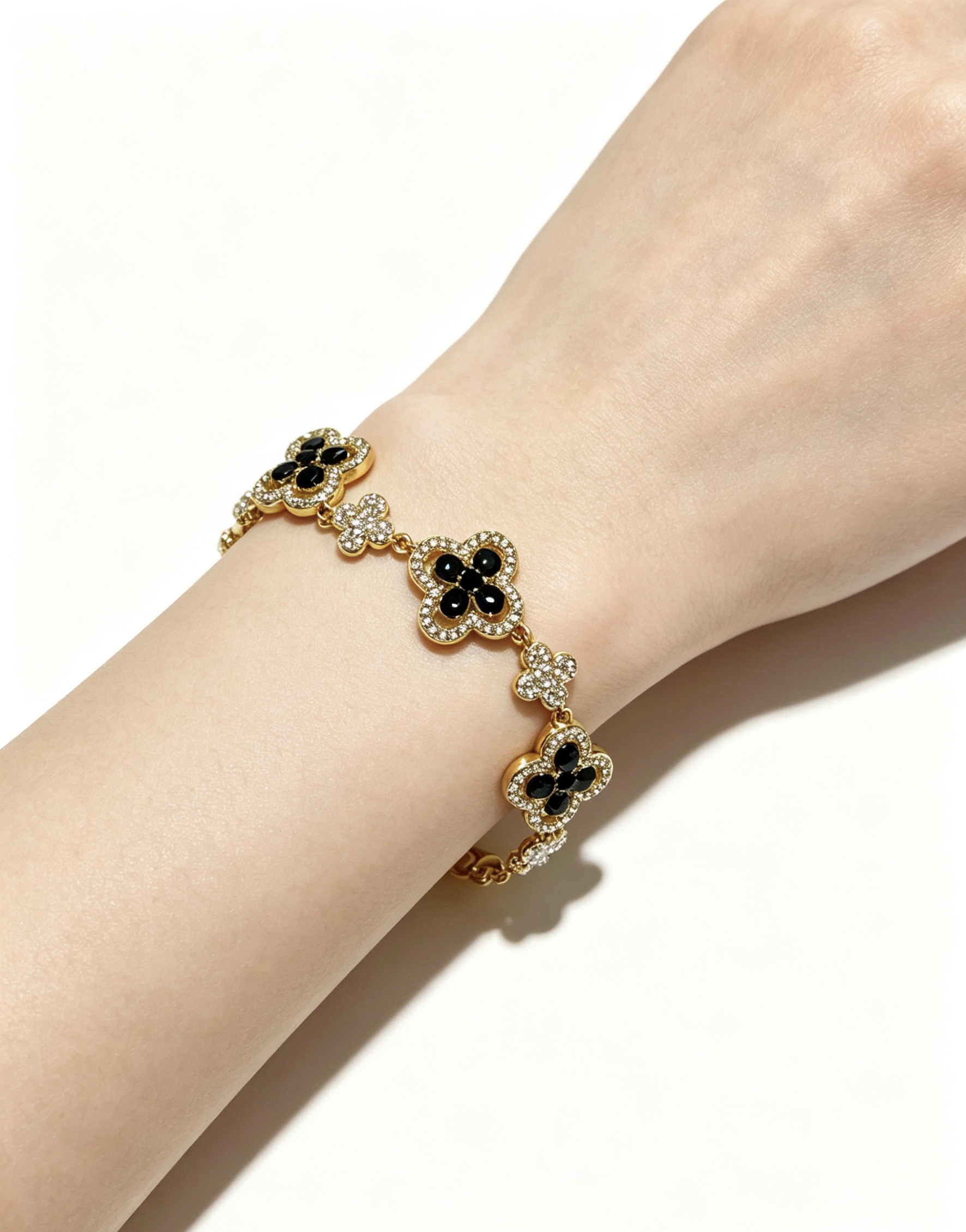 Van Cleef & Arpels Haute Couture Haute Joaillerie Fine Jewelry Earrings 6