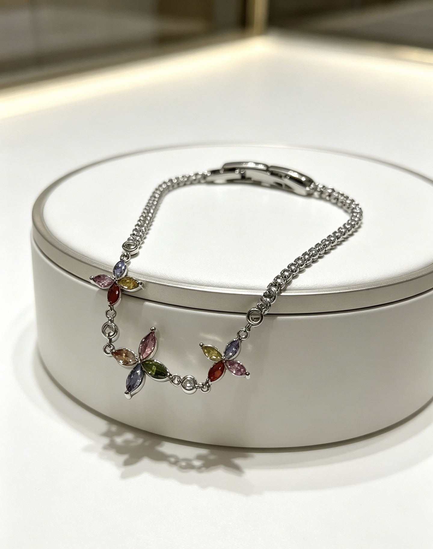 Van Cleef & Arpels Haute Couture Haute Joaillerie Fine Jewelry Earrings 3