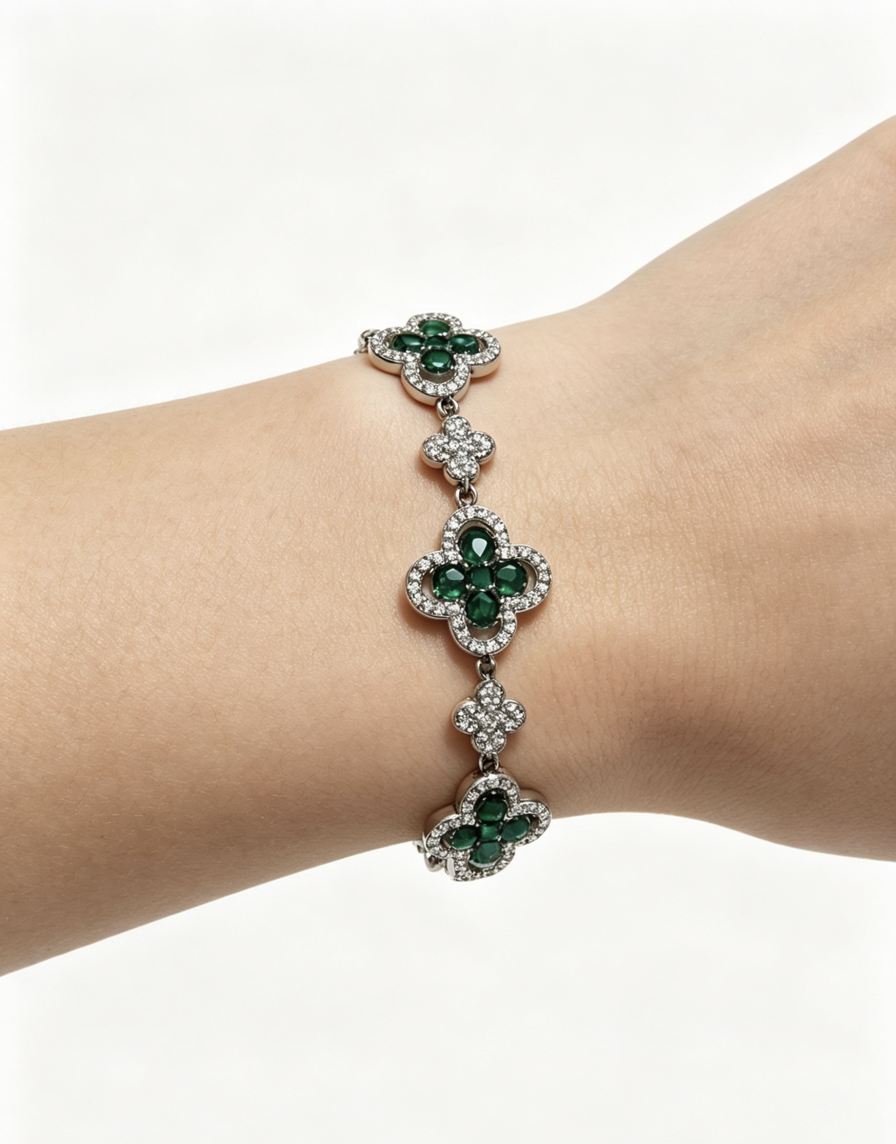 Van Cleef & Arpels Haute Couture Haute Joaillerie Fine Jewelry Earrings 3