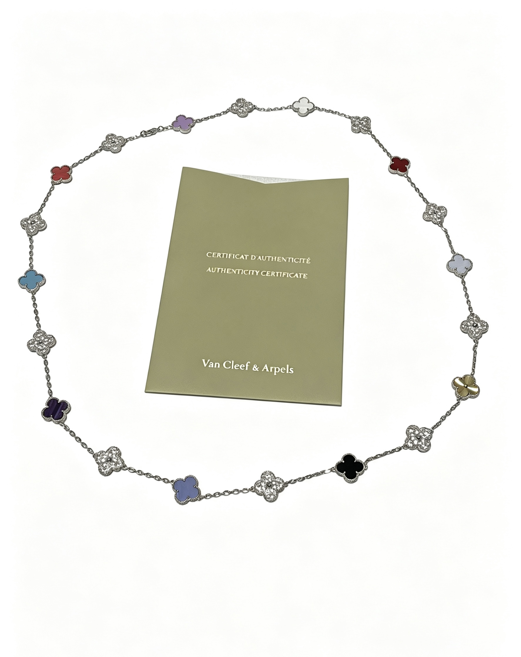 NO:896175,Four-leaf clover Van Cleef & Arpels 20-flower genuine customized rainbow color necklace V gold material series. The appearance is perfect, the details are invincible, the unique color is completely impeccable, and it is decorated with a classic ring shape design. It is simple yet elegant and eye-catching. The V gold pure handmade combination is more elegant and elegant. The same style for men and women, fine jewelry, van cleef, necklace19860909四叶草梵克雅宝20花正品定制彩虹花色项链V金材质系列 品相完美,细节无敌,那种独特的色泽完全无可挑剔,再缀以经典指环外形设计,简约之余却又优雅夺目,V金纯手工的组合更显气色,上手雅致动人.男女同款,饰品精品,van cleef,necklace,Jewelry