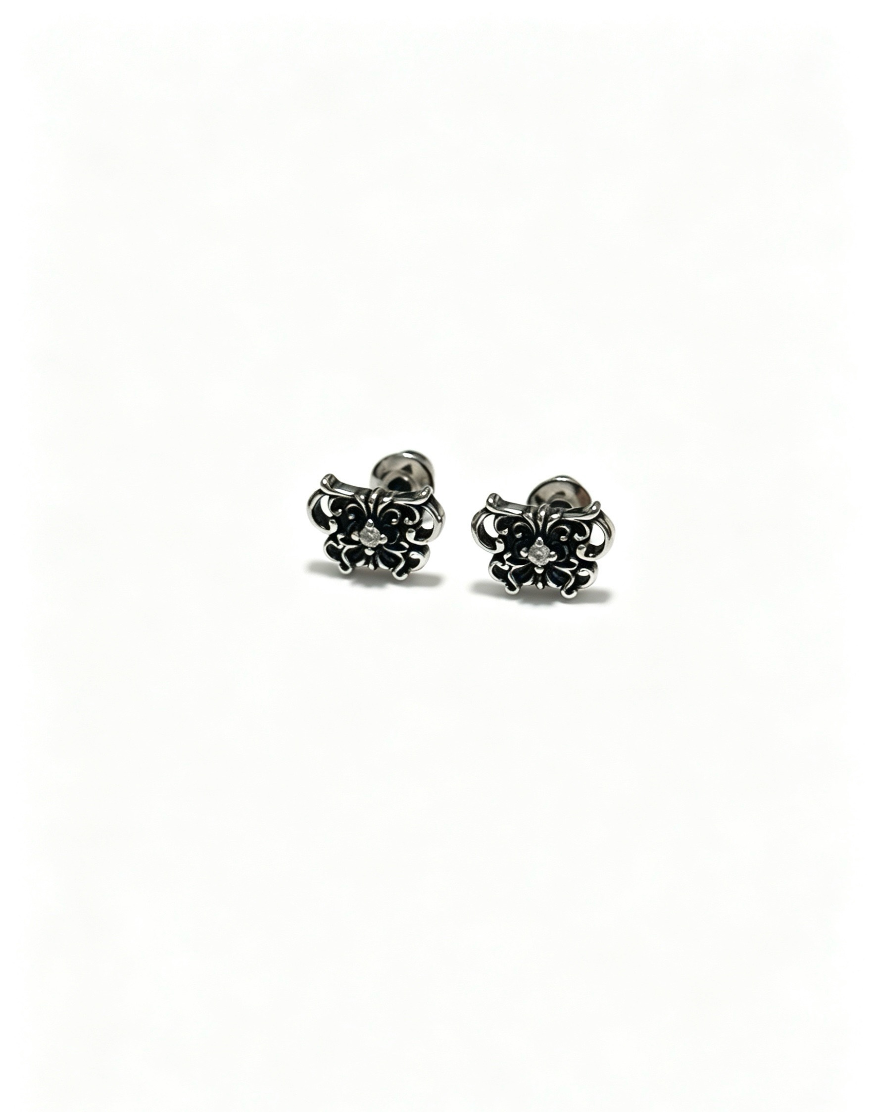 NO:896159,Chrome Hearts Chrome Hearts new classic three-dimensional multi-cross earrings are made in a high version, the same style for men and women, full of personality, fine jewelry, chrome hearts, chrome hearts, earrings19860909Chrome Hearts 克罗心新款 经典立体多十字架耳环高版本打造 男女同款 个性十足,饰品精品,chrome hearts,chrome hearts,earrings,Jewelry