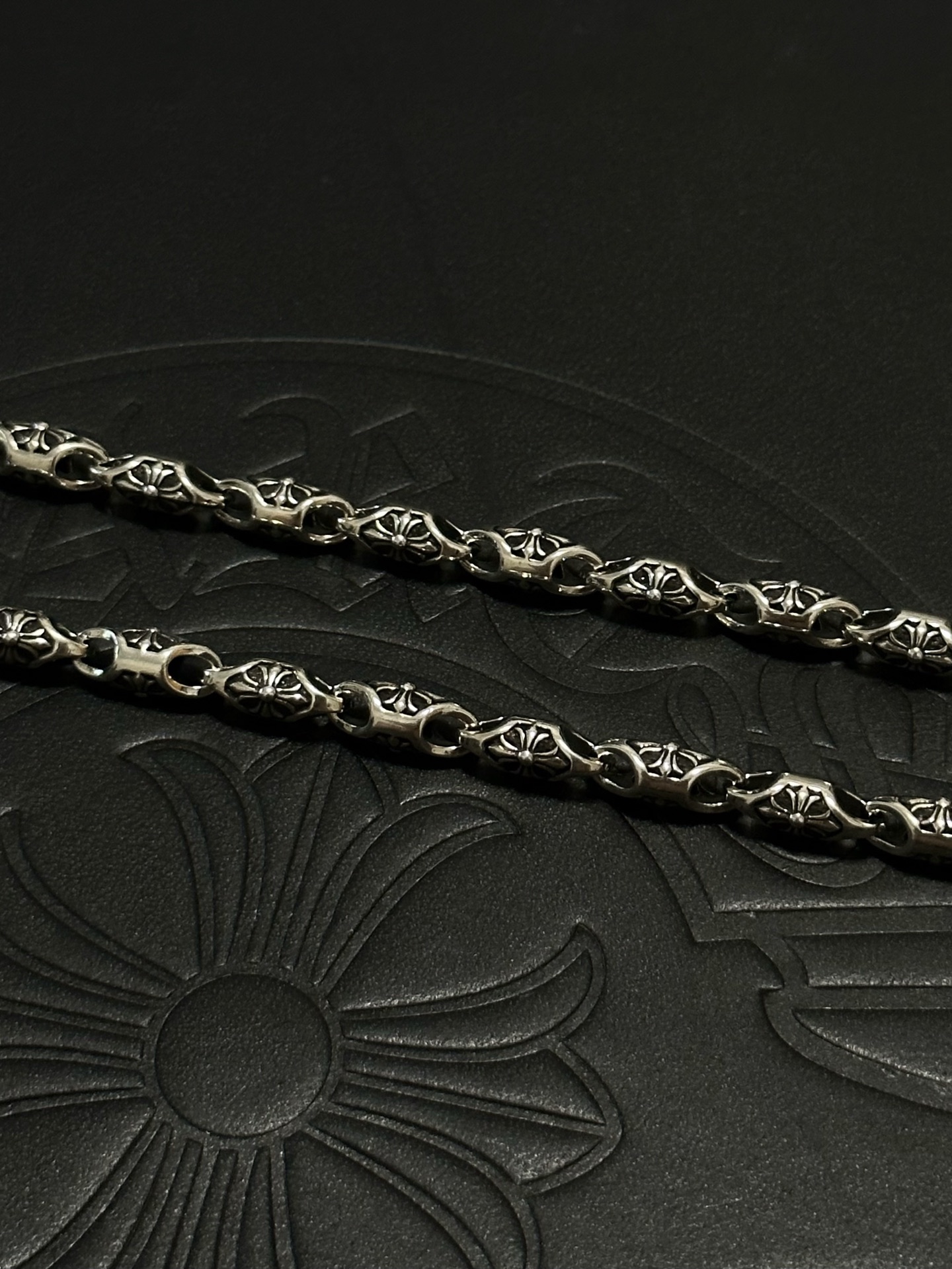 Valextra Haute Couture Haute Joaillerie Fine Jewelry Earrings Necklace 4