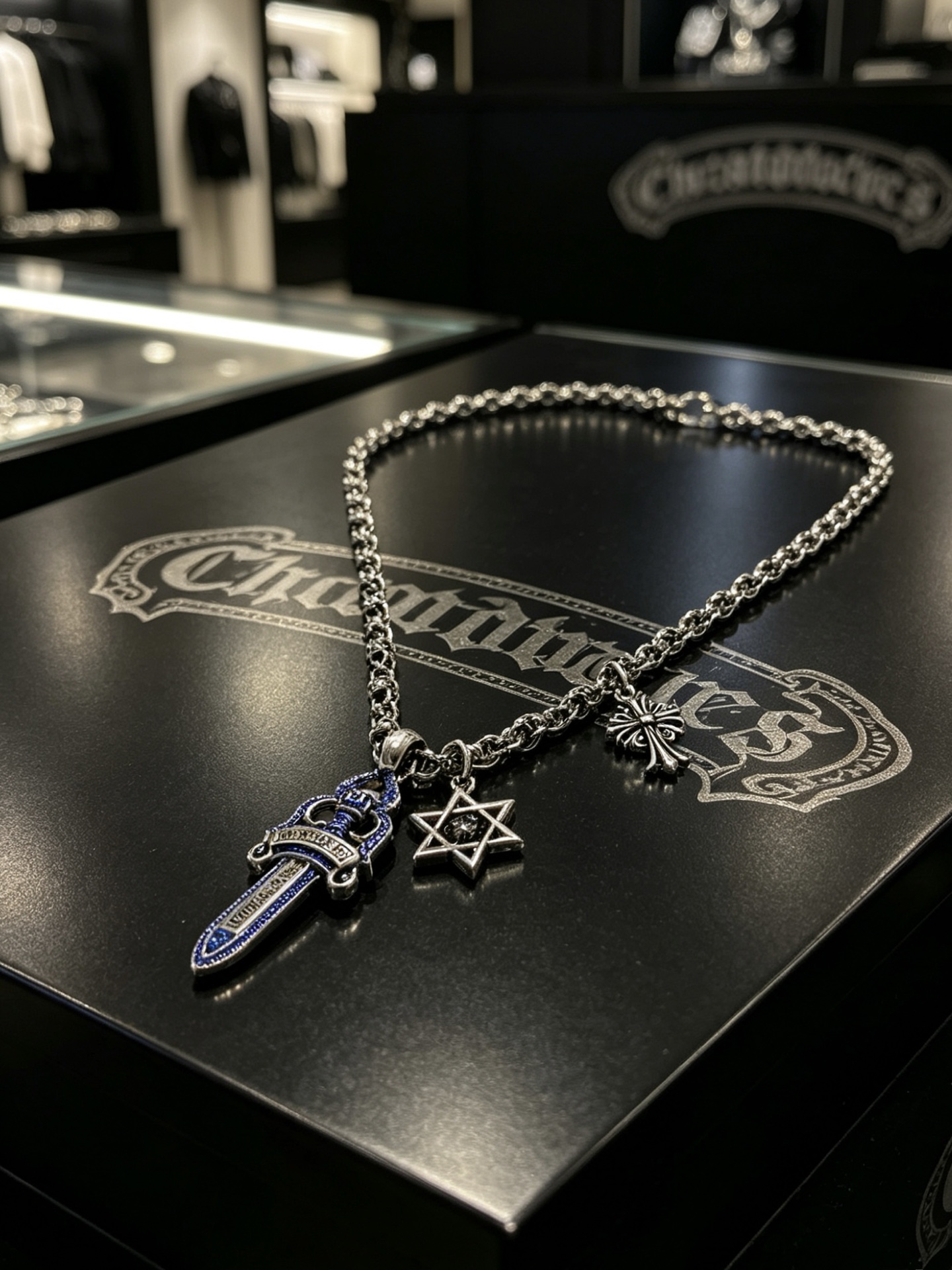 新款【专柜品质】Chrome Hearts克罗心多元素复古十字架项链 凹凸造型不同的花纹设计风格 呈现出与众不同 十字架 童军花是克罗心的志 8