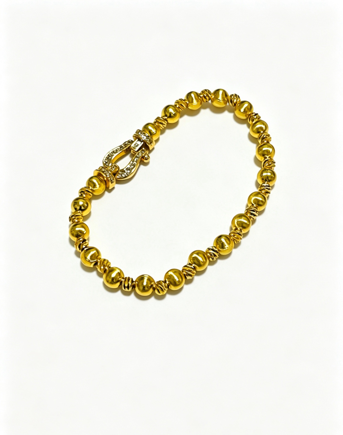 NO:922095,New product release hot Fred Feiden with diamond small horseshoe buckle unisex high-quality bracelet big brand fashion exquisite FORCE series bracelets high-end customization ~ electroplating 18k gold craftsmanship horseshoe buckle bracelet bracelet!  The effect is very versatile. Internet celebrity. A must-have item for fashionistas. Couple style for men and women, boutique jewelry, bracelet, bracelet19860909新品发布火爆费雷德 Fred斐登带钻小马蹄扣中性款高品质手链大牌 时尚 精致FORCE 系列手链高端定制～电镀18k金工艺 精工马蹄扣头手链手镯！上手效果非常百搭 网红达人 时尚一族必备单品 男女同款情侣款,饰品精品,bracelet,bracelet,Jewelry