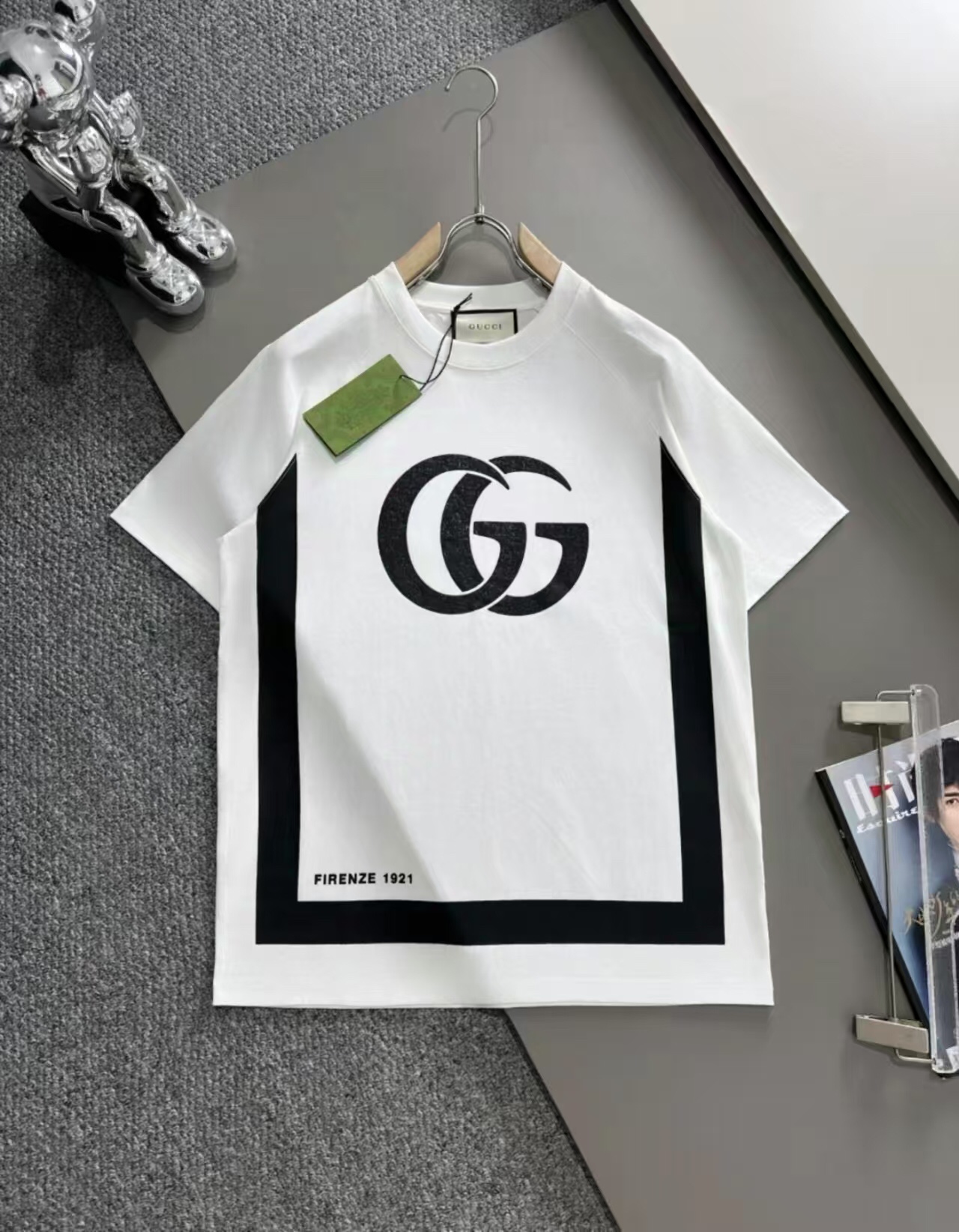 (Llega al día siguiente) GUCCI 2025 nueva camiseta de manga corta unisex con logo de doble G agrietado y estampado de m…