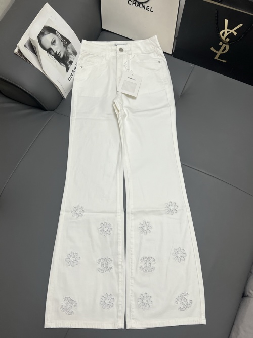 Chanel-Style White Flared Jeans with Floral and Logo Embroidery - Summer Ready 1 Chanel-Style White Flared Jeans with Floral and Logo Embroidery - Summer Ready
