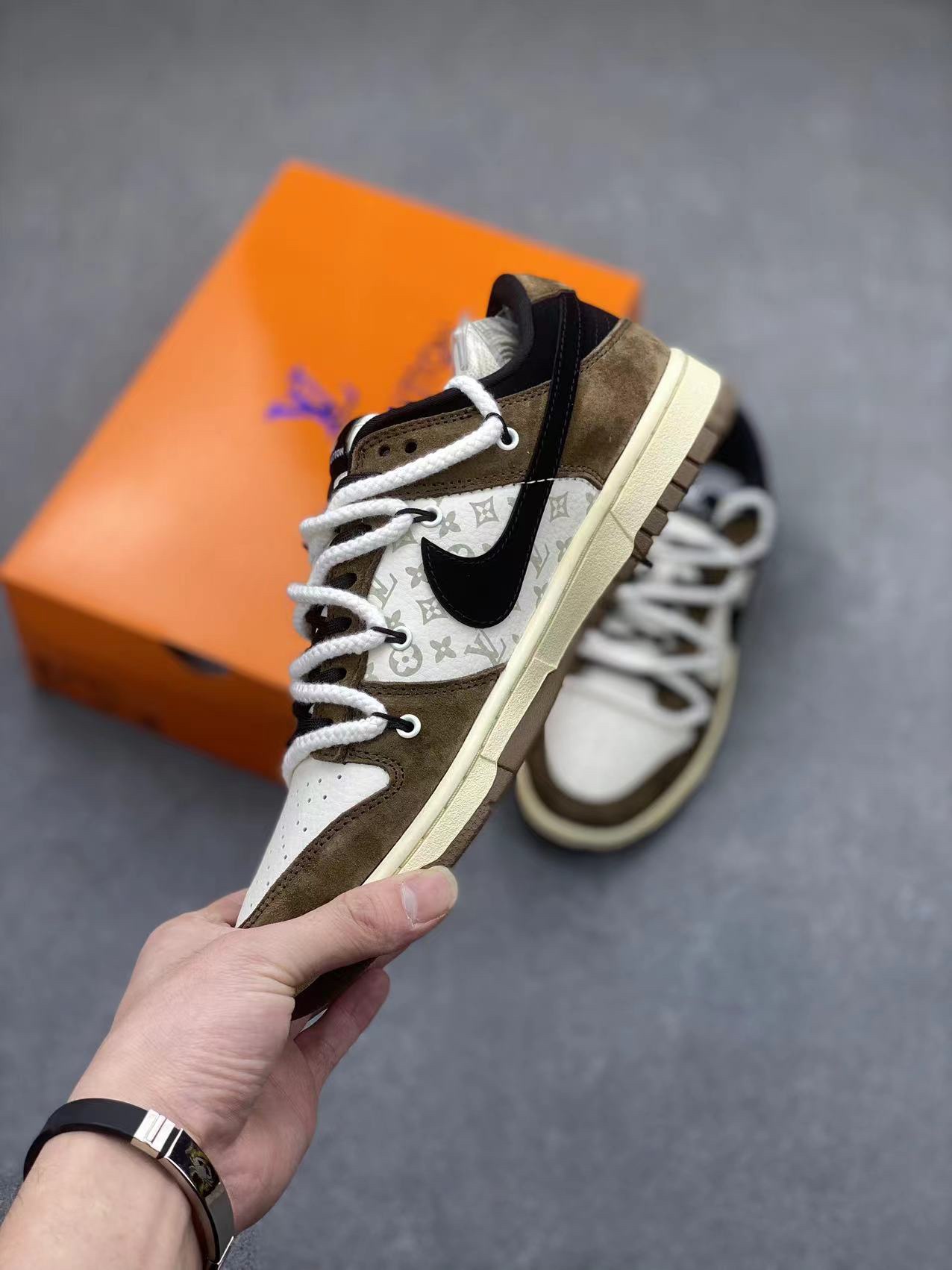 Nike SB Dunk Low Louis Vuitton Collab Brown/White Custom Sneakers 4 i1704522755 6430 8