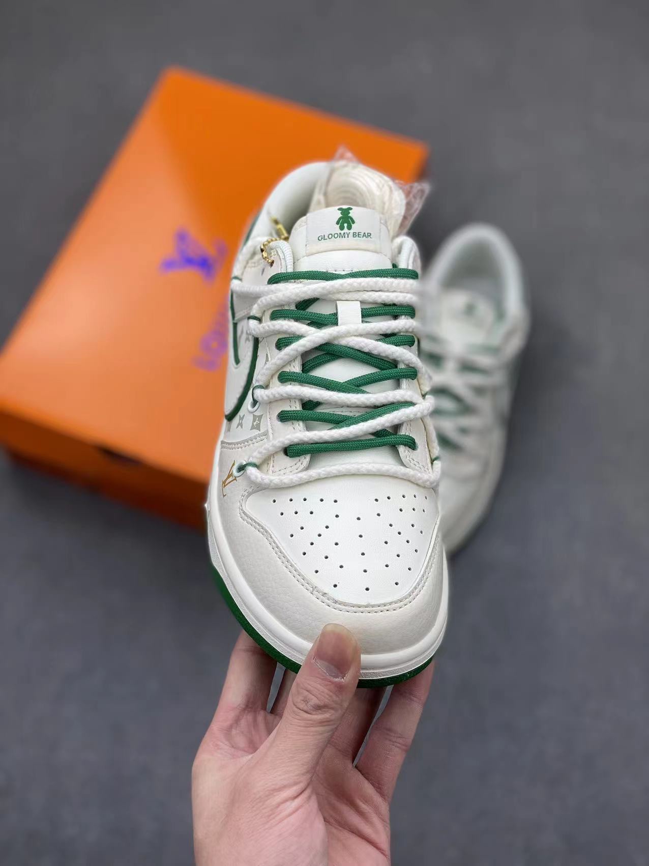 Nike SB Dunk Low Louis Vuitton Custom Green Bear Sneakers - Limited Edition 3 i1704954978 9798 8
