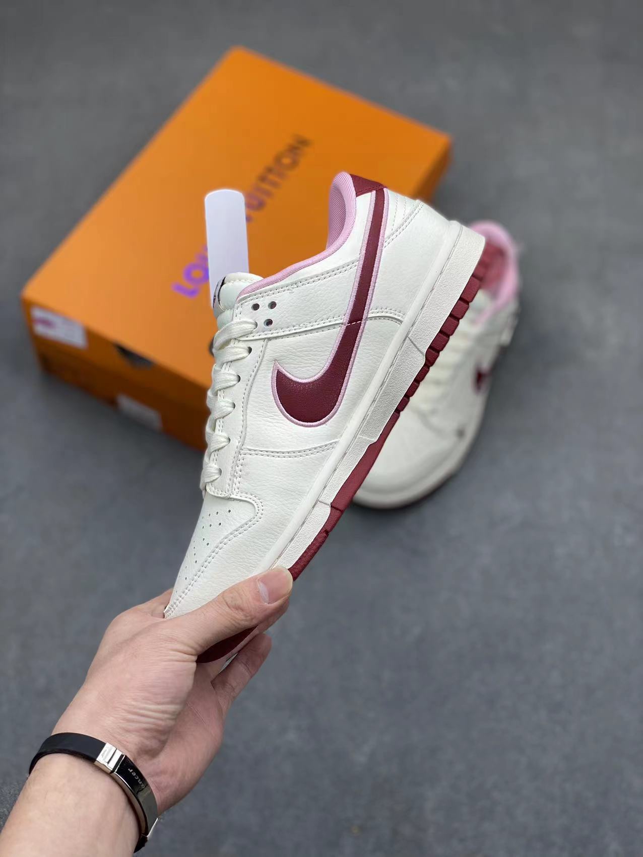 Nike SB Dunk Low Cherry Valentine's Day Sneakers - High-End Custom Edition 4 i1715843438 8916 8