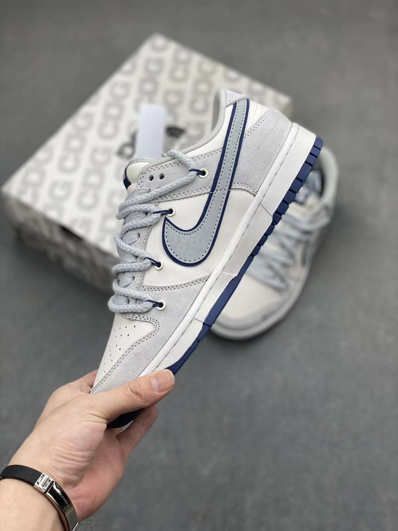 The North Face x CDG Play x Nike Dunk Low Grey Blue Collaboration Shoes 4 i1717310946 3551 2