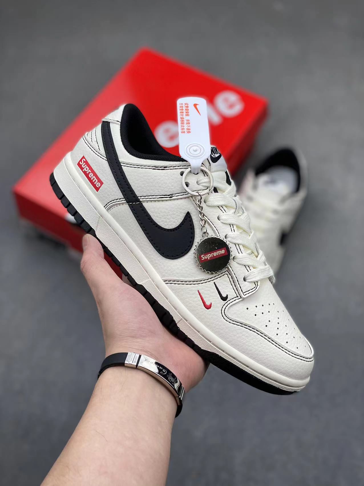 Nike SB Dunk Low Supreme Collab Anniversary Edition Casual Skateboarding Shoes 2 i1717747149 2654 6