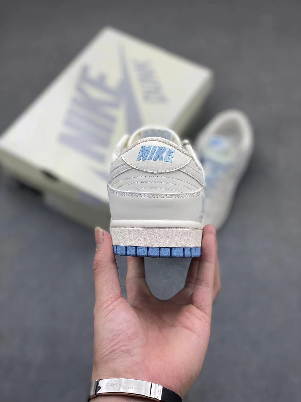 Nike SB Dunk Low "Louis Vuitton" Blue Sneakers - Limited Edition 5 i1718879077 2962 8