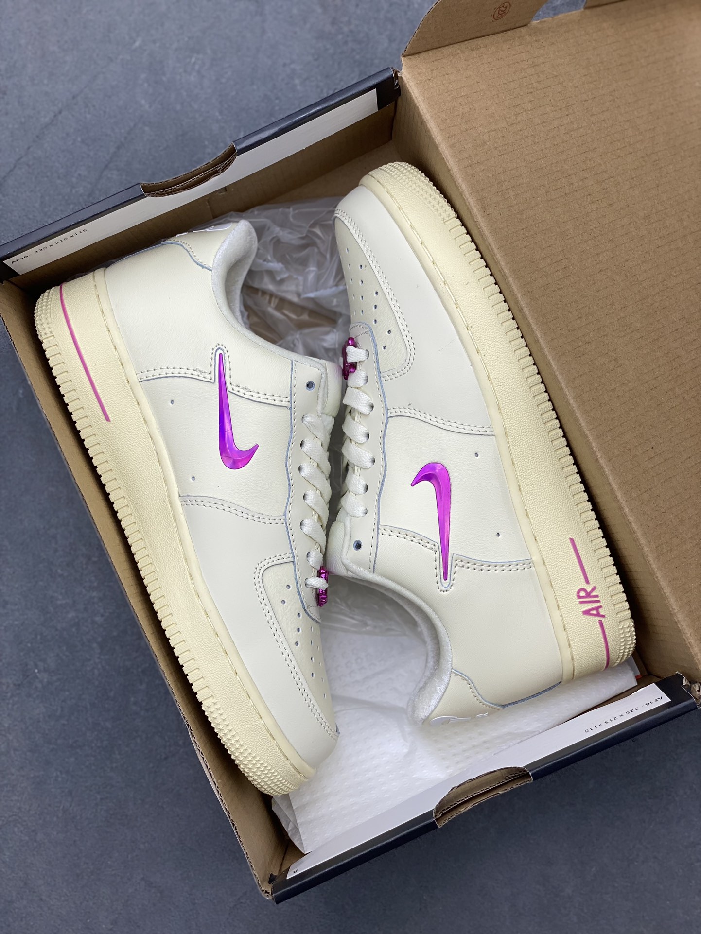 Nike Air Force 1 Low Casual Sneakers FB8251-700 - Versatile & Comfortable 10 i1719950274 4570 0
