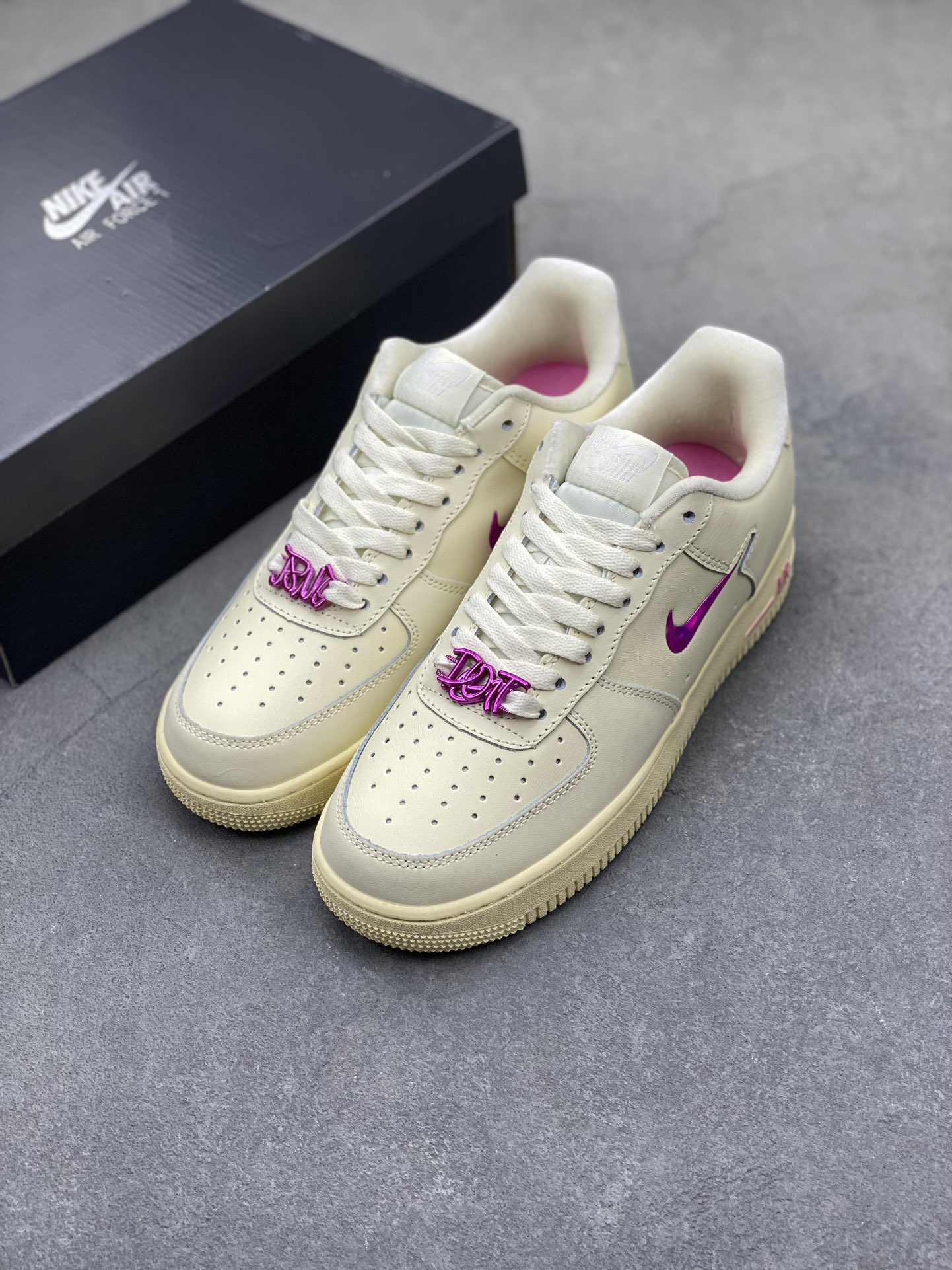 Nike Air Force 1 Low Casual Sneakers FB8251-700 - Versatile & Comfortable 9 i1719950275 5453 6