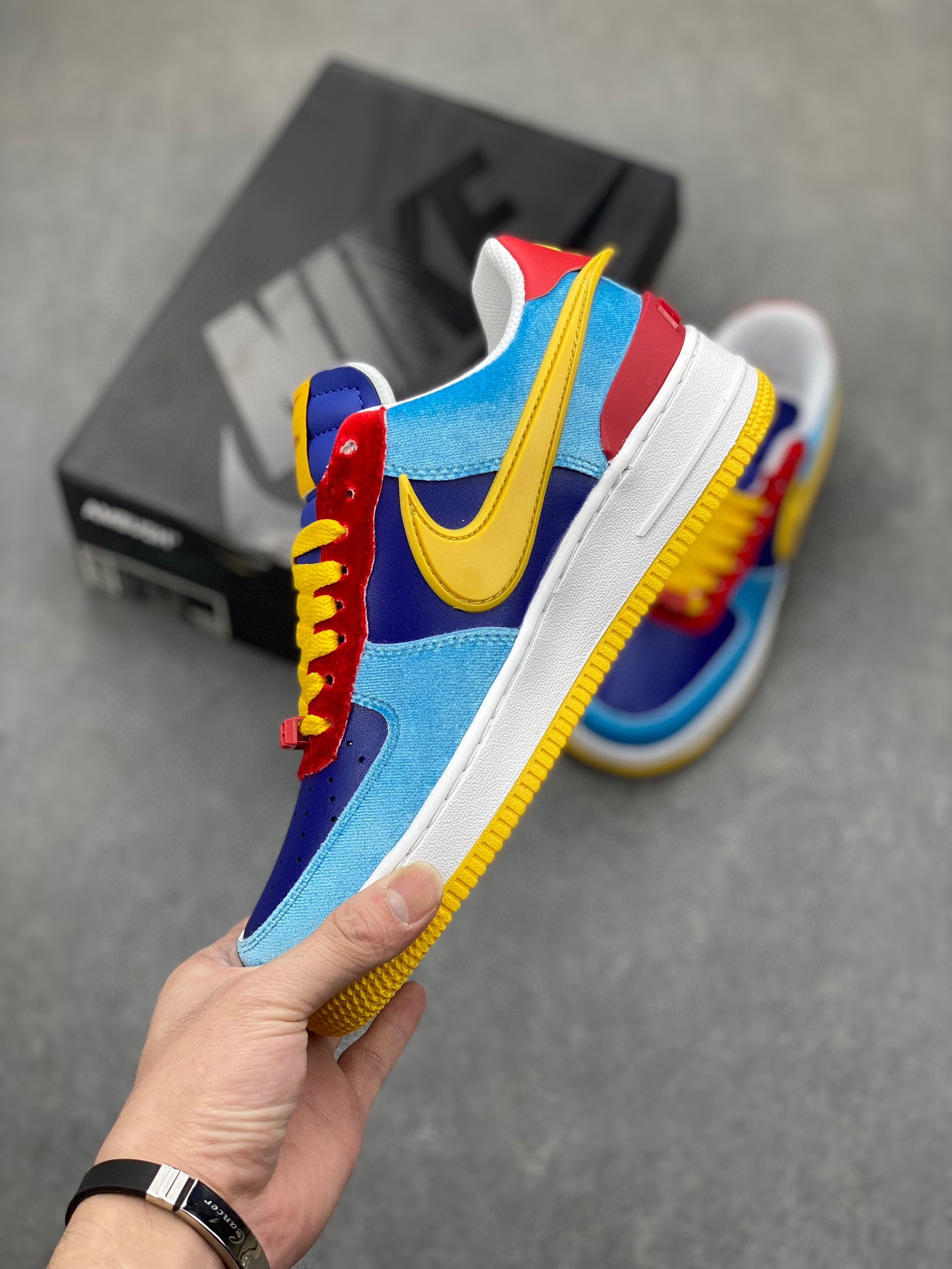 Nike Air Force 1 '07 Low Multi-Color Sneakers - Iconic Style and Comfort 4 i1719951382 4351 0