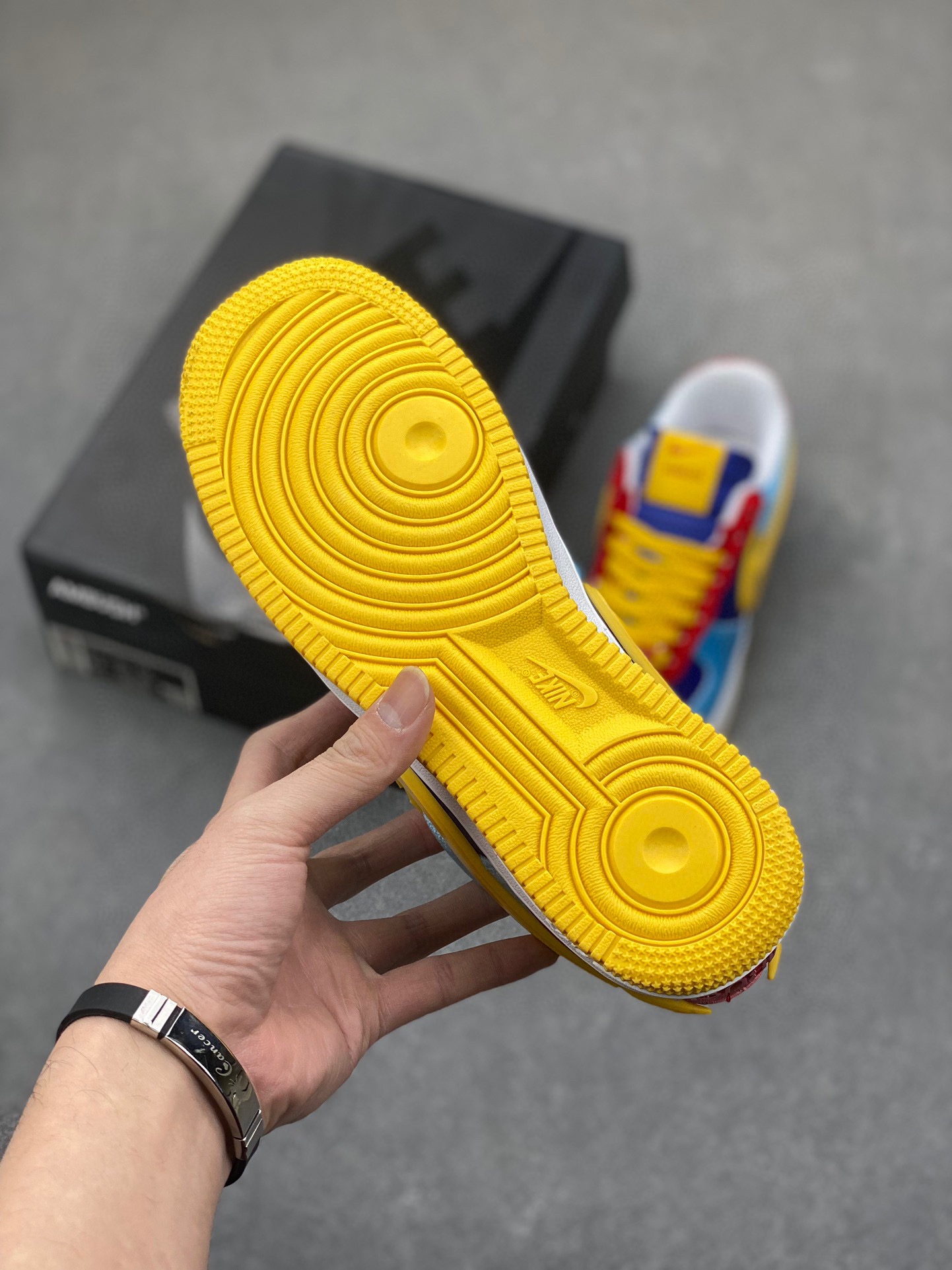 Nike Air Force 1 '07 Low Multi-Color Sneakers - Iconic Style and Comfort 7 i1719951382 4760 4