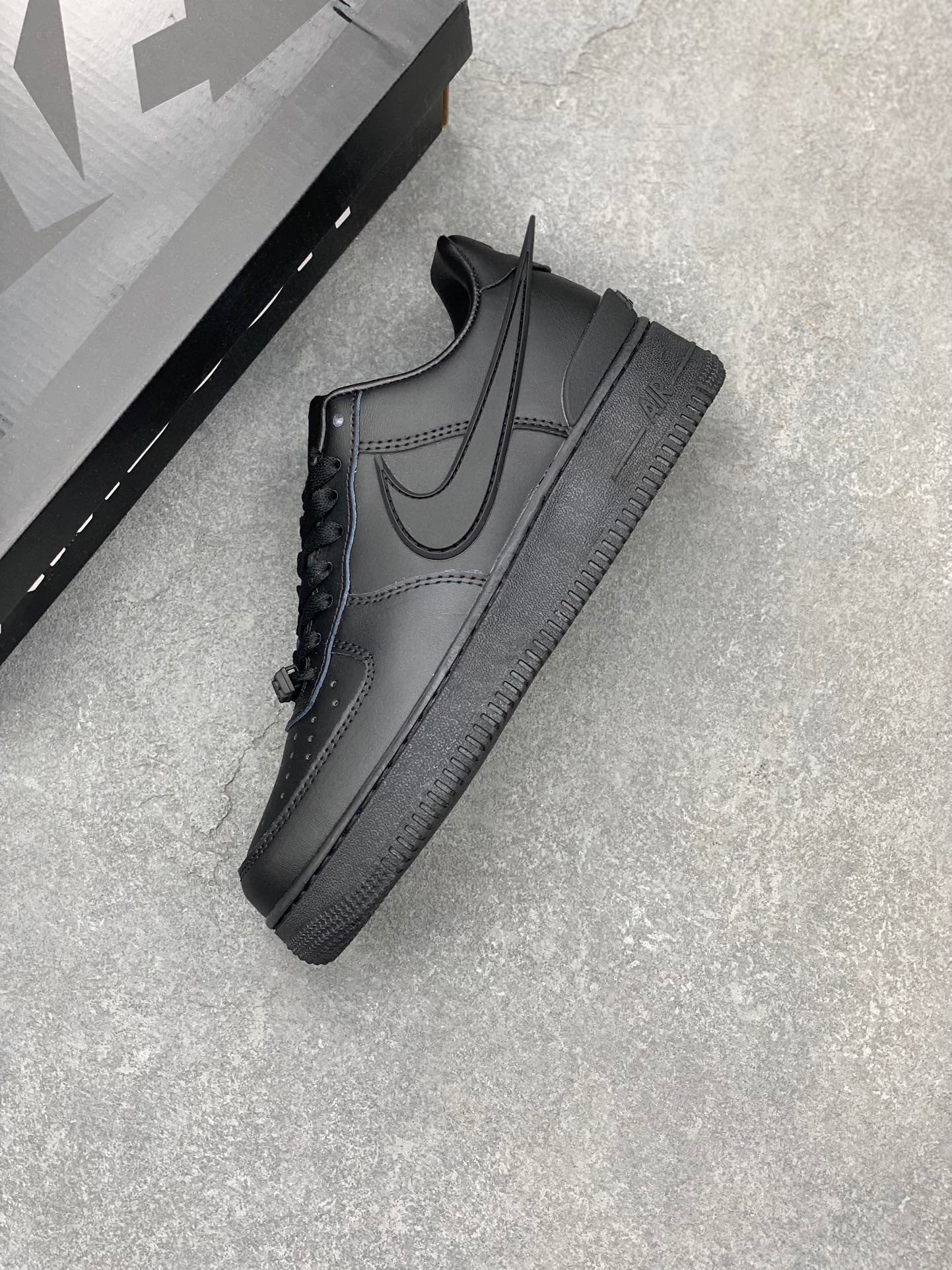 Nike Air Force 1 '07 Low Black Sneaker Classic Style & Comfortable Fit 8 i1719951441 5569 3