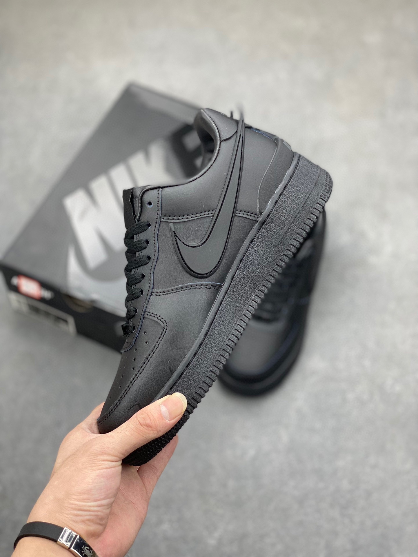 Nike Air Force 1 '07 Low Black Sneaker Classic Style & Comfortable Fit 4 i1719951441 9803 8