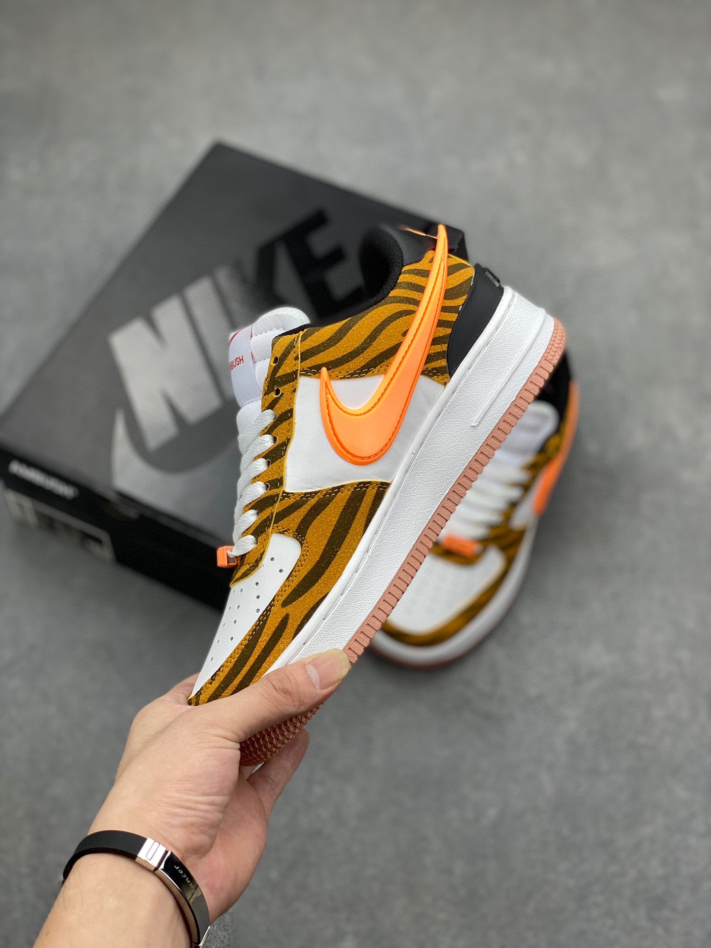 Nike Air Force 1 '07 Low Tiger Print Sneakers - Style & Comfort Combined 4 i1719951491 7142 2