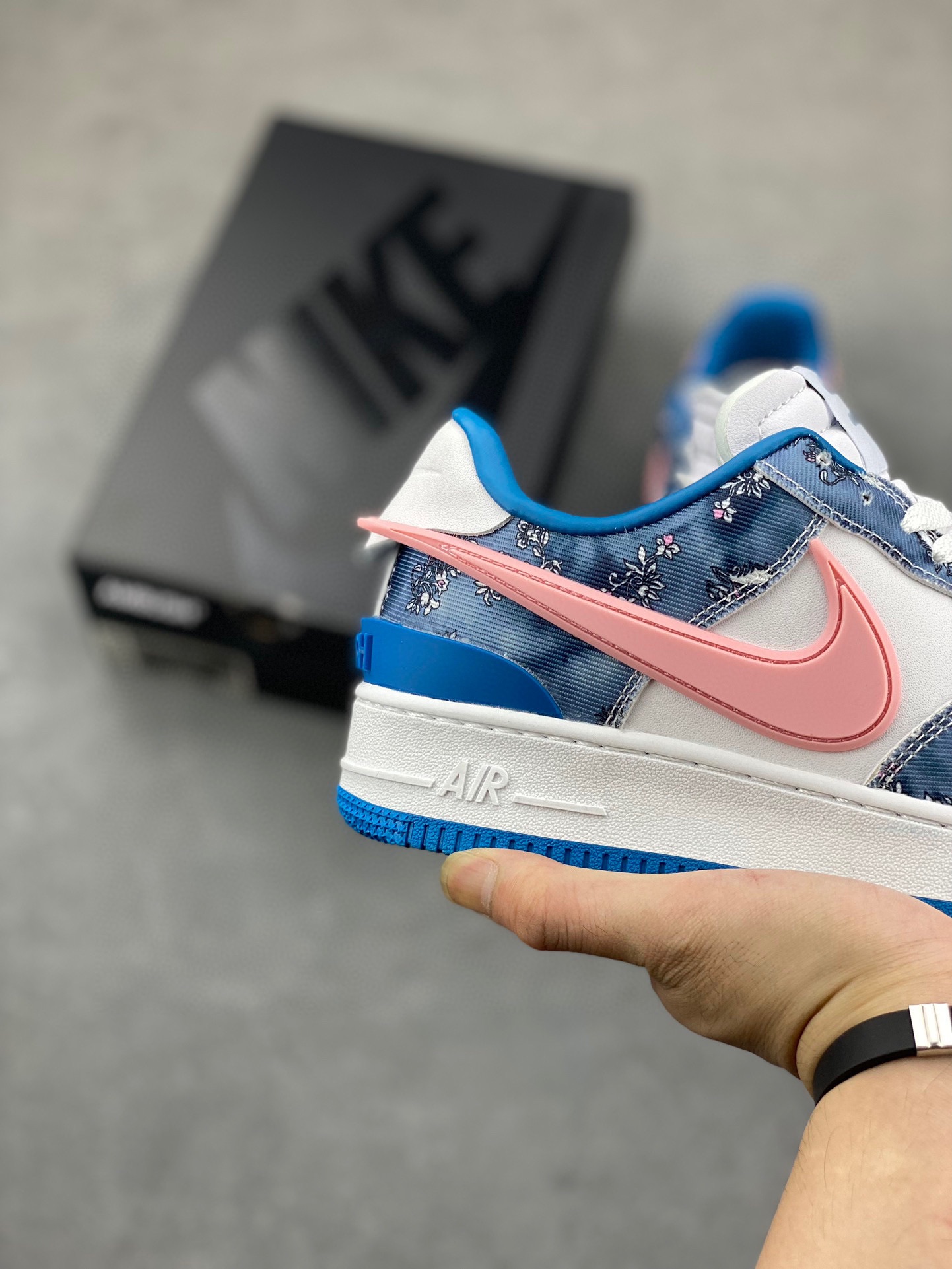 Nike Air Force 1 '07 Low AMBUSH Sneakers White Blue Pink DV3464 6 i1719951525 7893 2