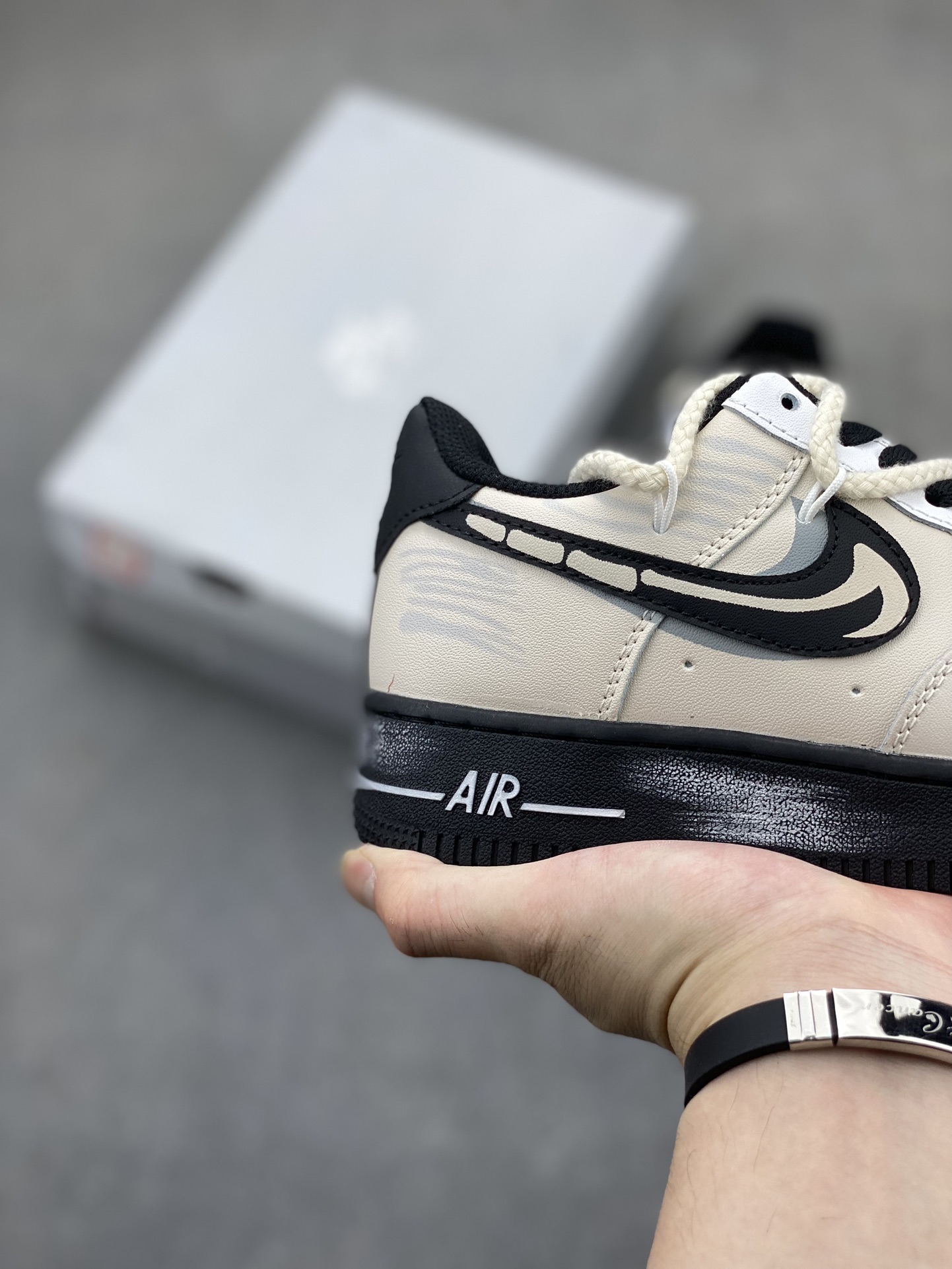 Nike Air Force 1 '07 Low-Top Sneakers - Versatile & Comfortable 6 i1720032543 9059 2