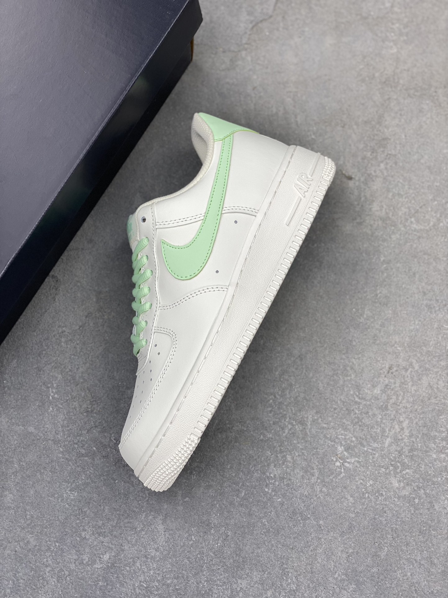 Nike Air Force 1 '07 Low Casual Sneakers - White/Mint - Timeless Style 8 i1720032710 1094 8