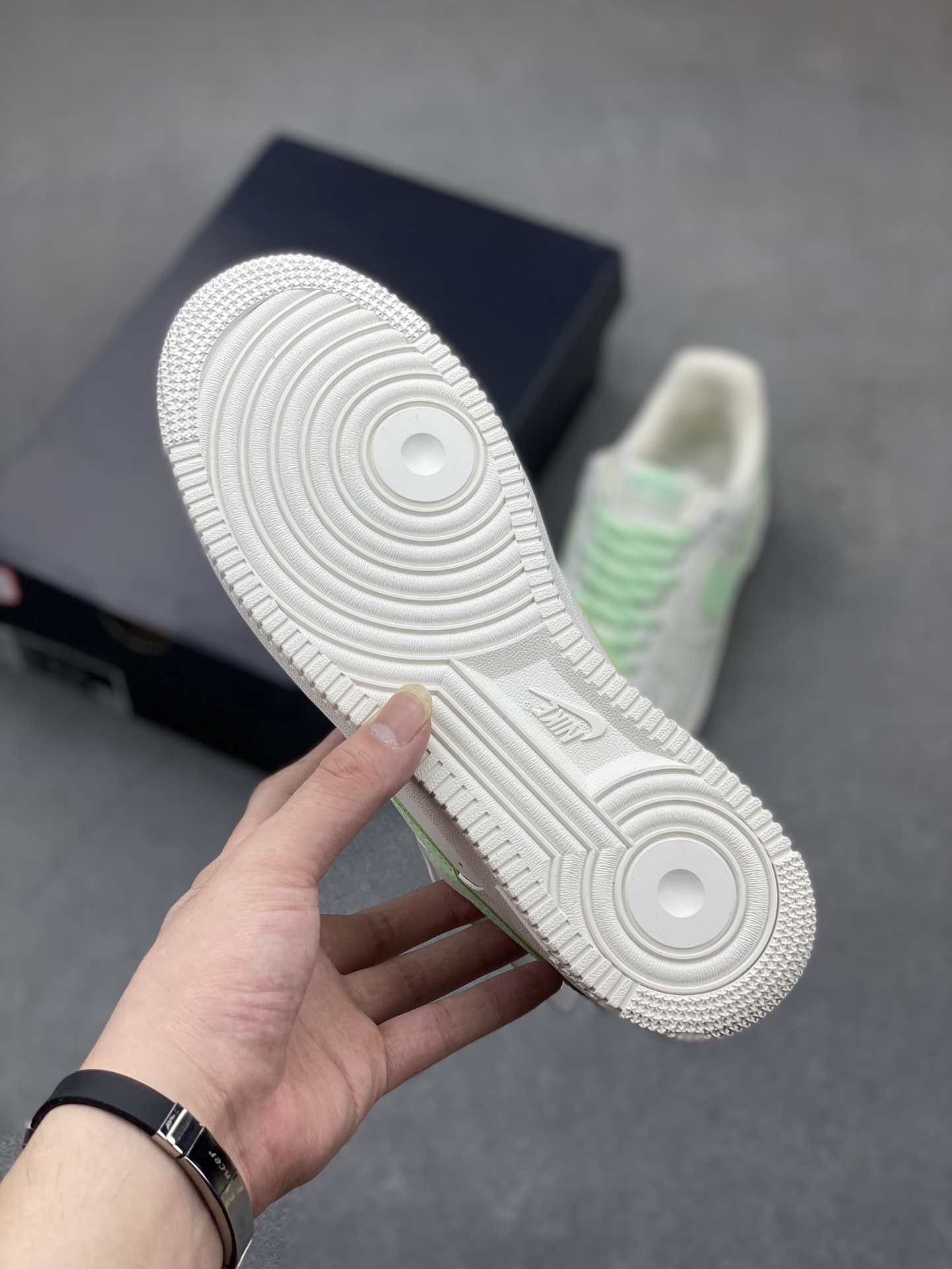 Nike Air Force 1 '07 Low Casual Sneakers - White/Mint - Timeless Style 7 i1720032710 4303 6