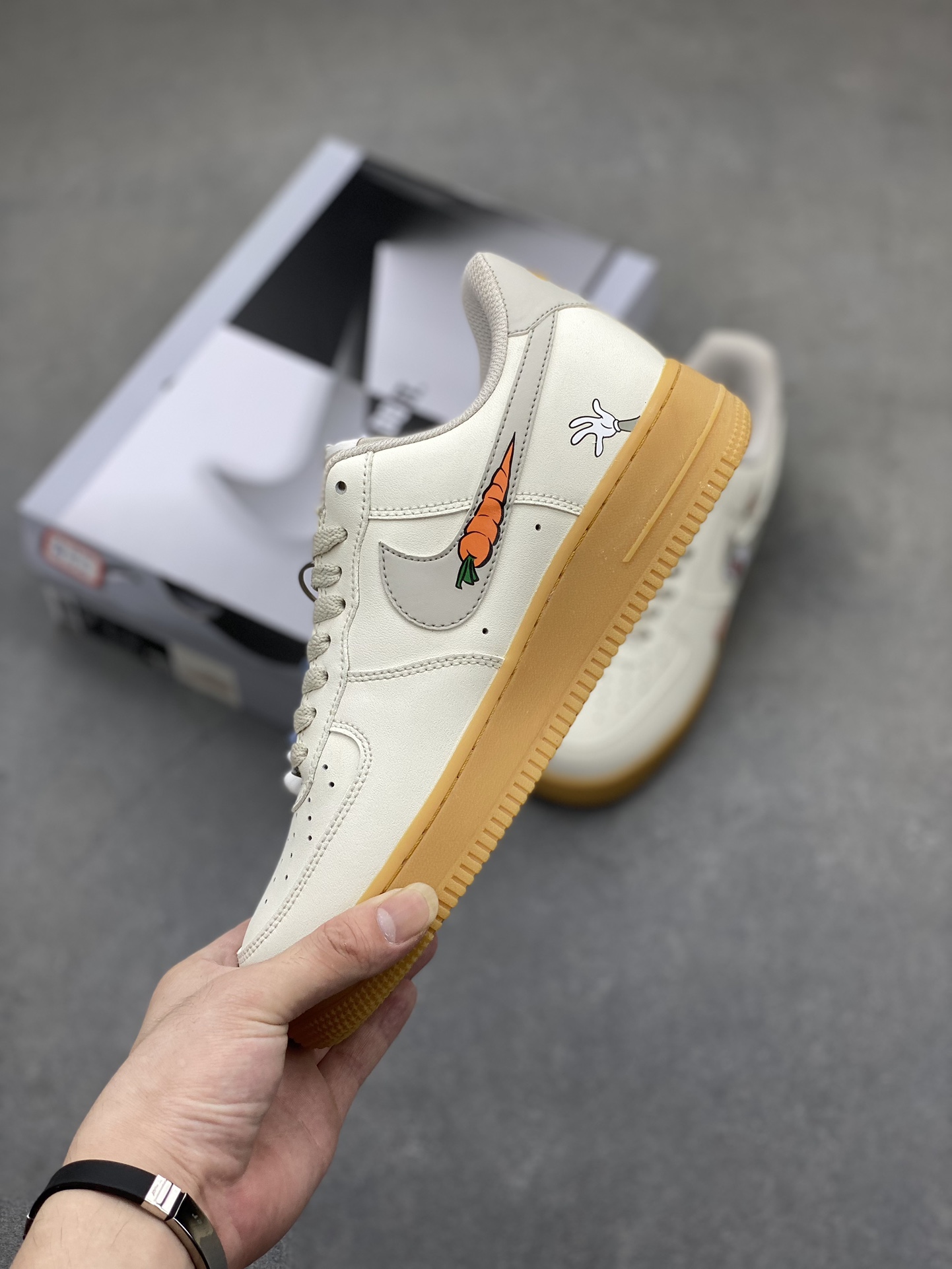 Nike Air Force 1 '07 Low Looney Tunes Bugs Bunny Sneakers 4 i1720032817 1277 7