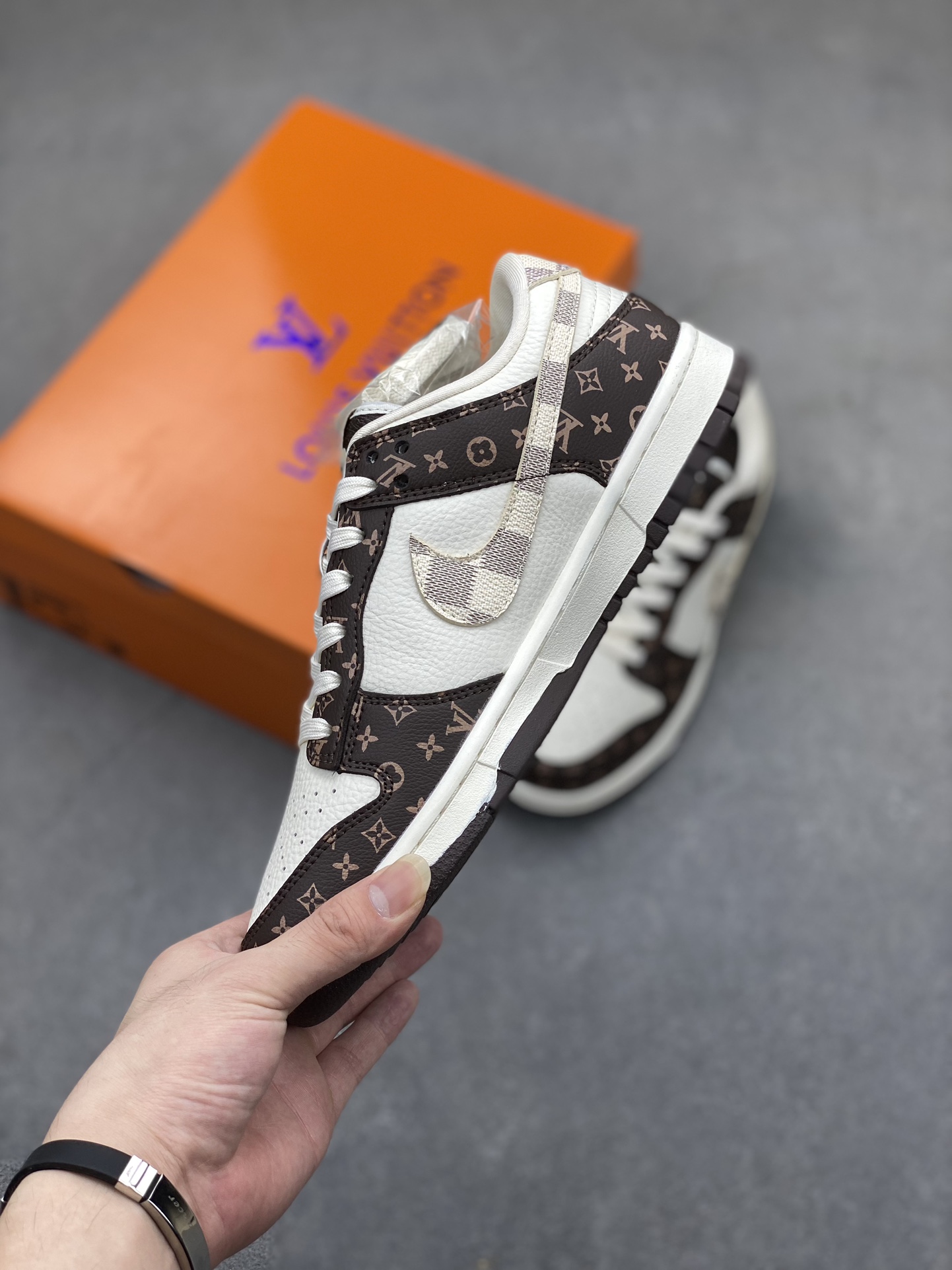 Nike SB Dunk Low Louis Vuitton Collab Brown White - Premium Quality 3 i1720033784 8063 7