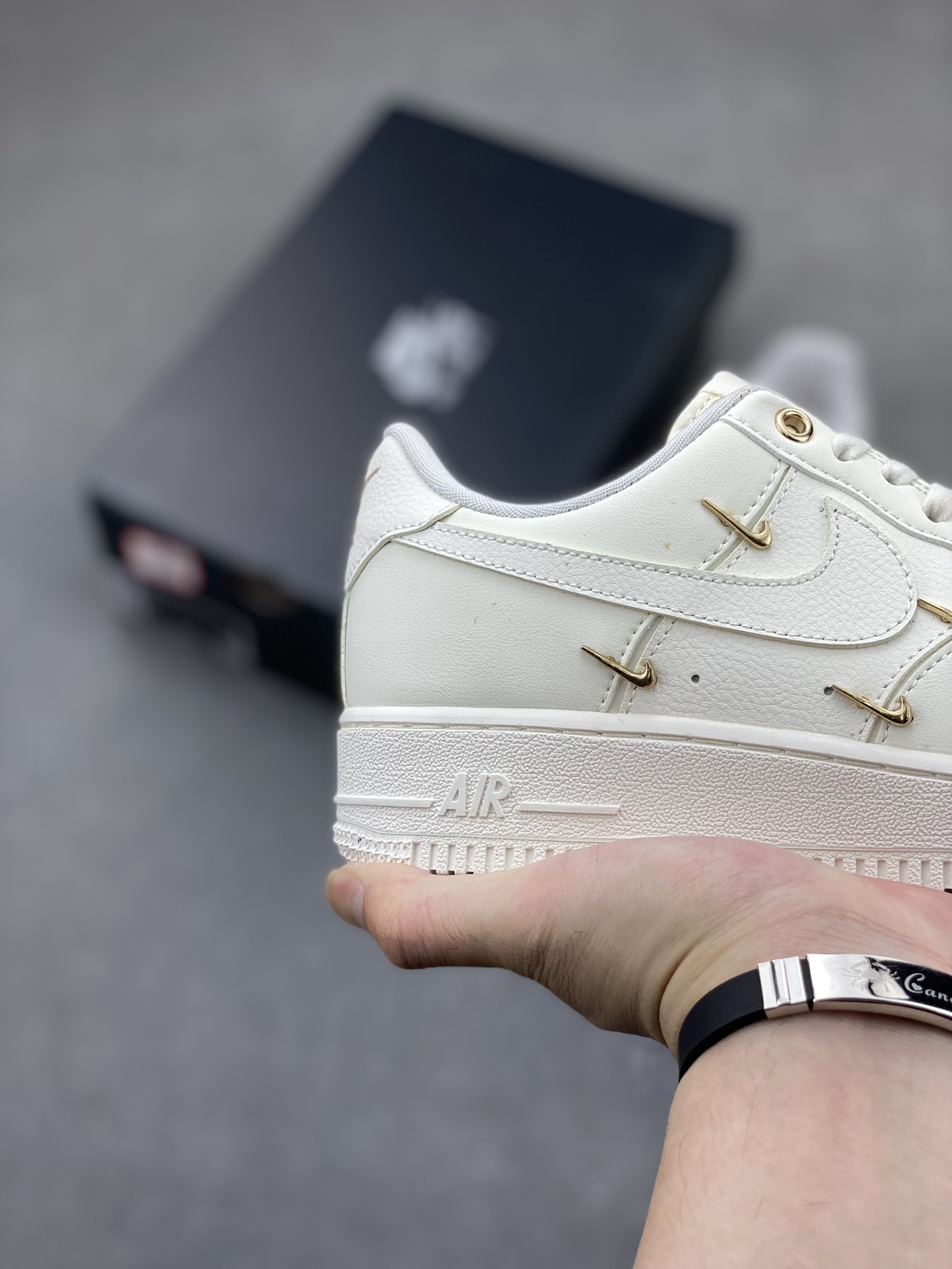 Nike Air Force 1 Low Cut White Gold Hook Casual Sneakers FV3654-111 6 i1720122466 2238 5