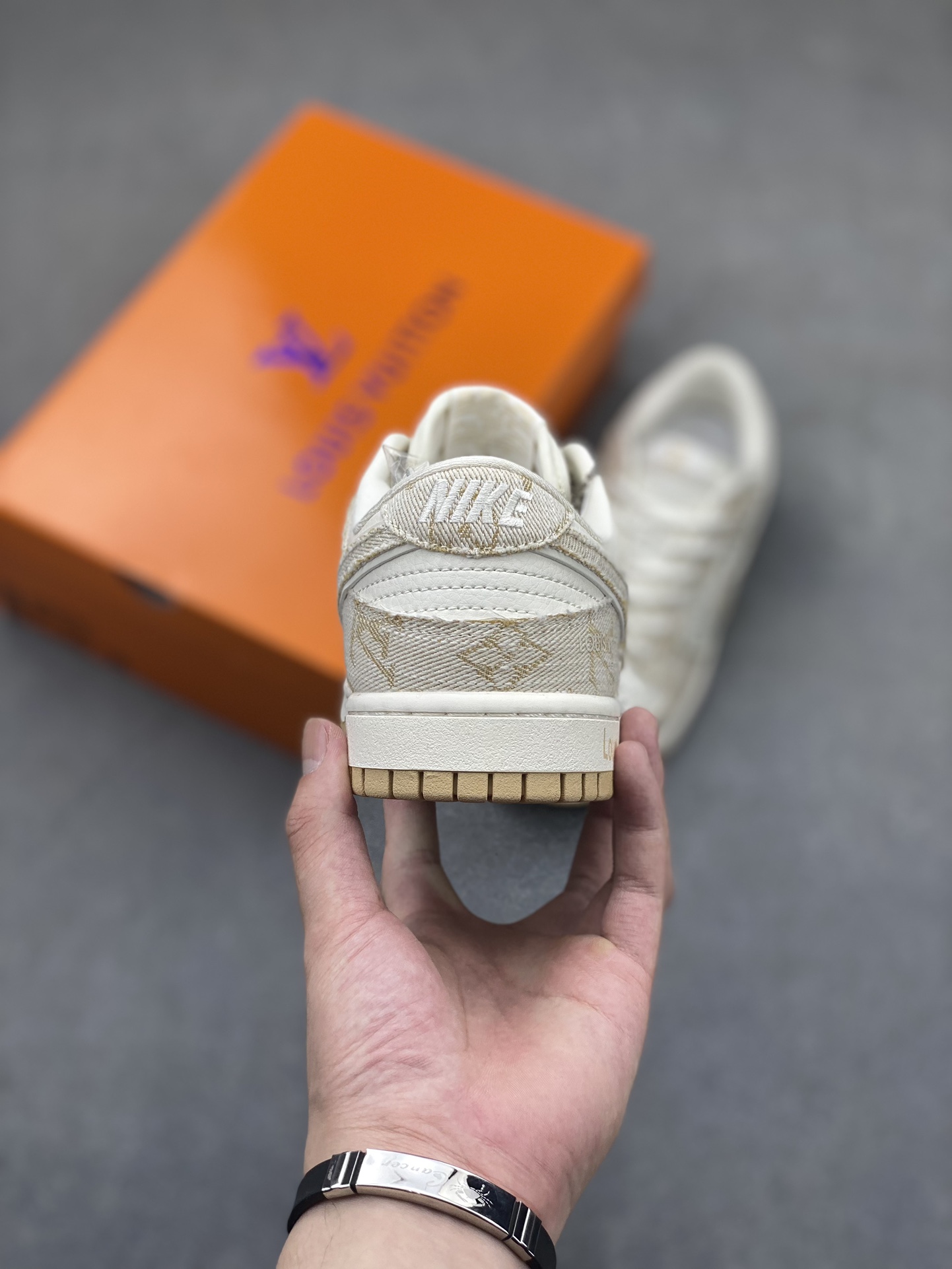 Nike SB Dunk Low Louis Vuitton Collab Custom Beige Casual Sneakers 5 i1720210061 1851 2