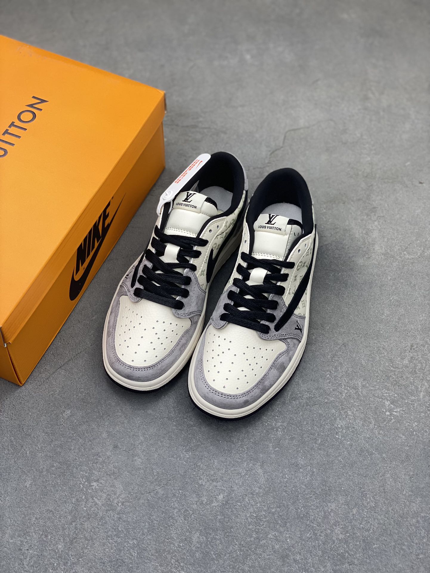 Travis Scott x Fragment Design x Jordan Air Jordan 1 Low - Louis Vuitton 9 i1720210098 542 8