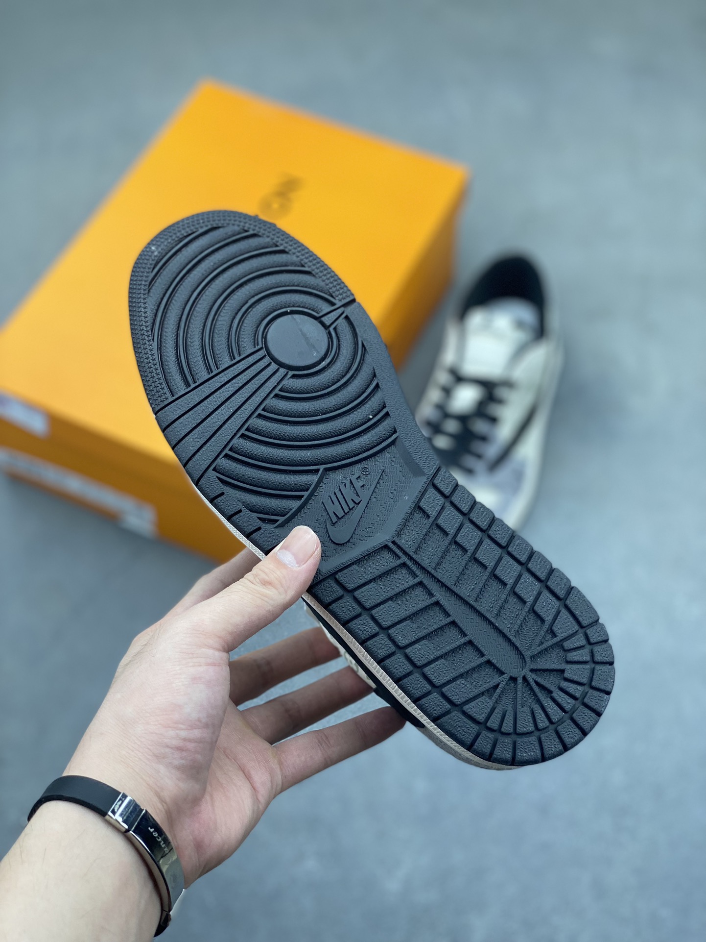 Travis Scott x Fragment Design x Jordan Air Jordan 1 Low - Louis Vuitton 7 i1720210098 8160 7