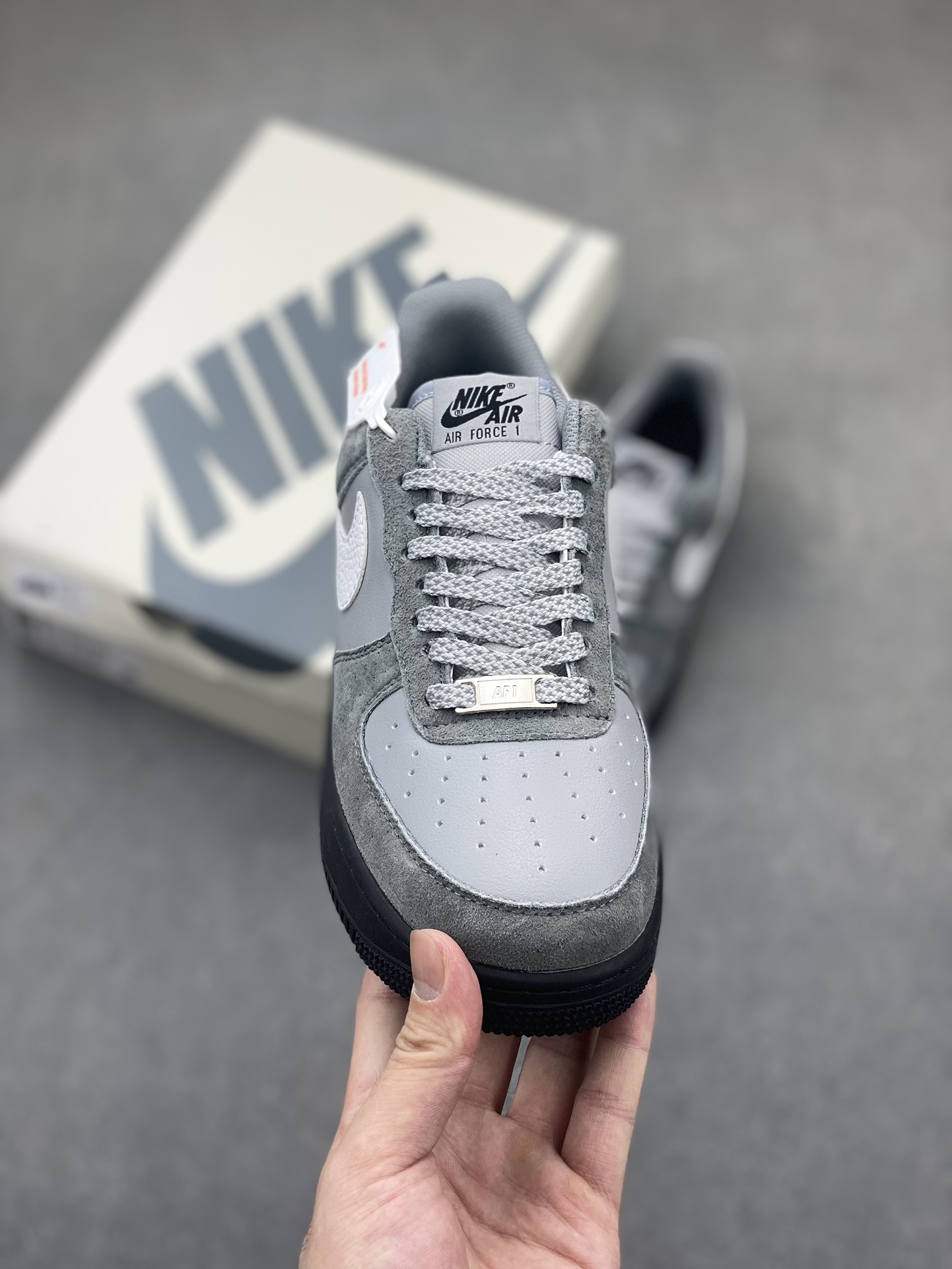 Nike Air Force 1 '07 Low Grey/White - Iconic Style, Ultimate Comfort 3 i1720296316 4272 3