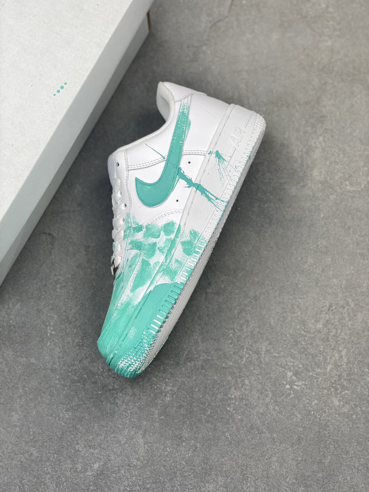 Nike Air Force 1 '07 Low White/Aurora Green Casual Sneakers CW2288-111 8 i1720378552 6169 0