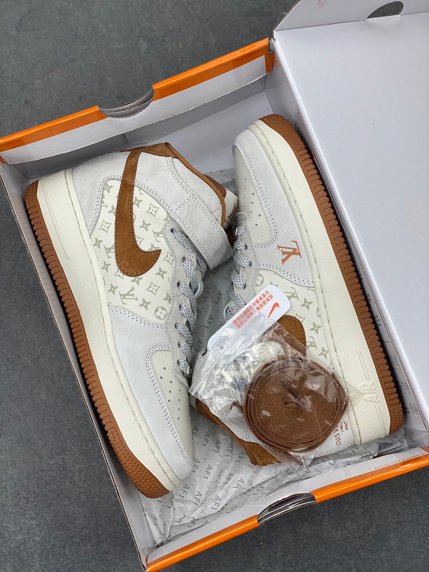 Nike Air Force 1 '07 Low Louis Vuitton Collab Sneakers - Grey/Brown 10 i1720380288 6963 0