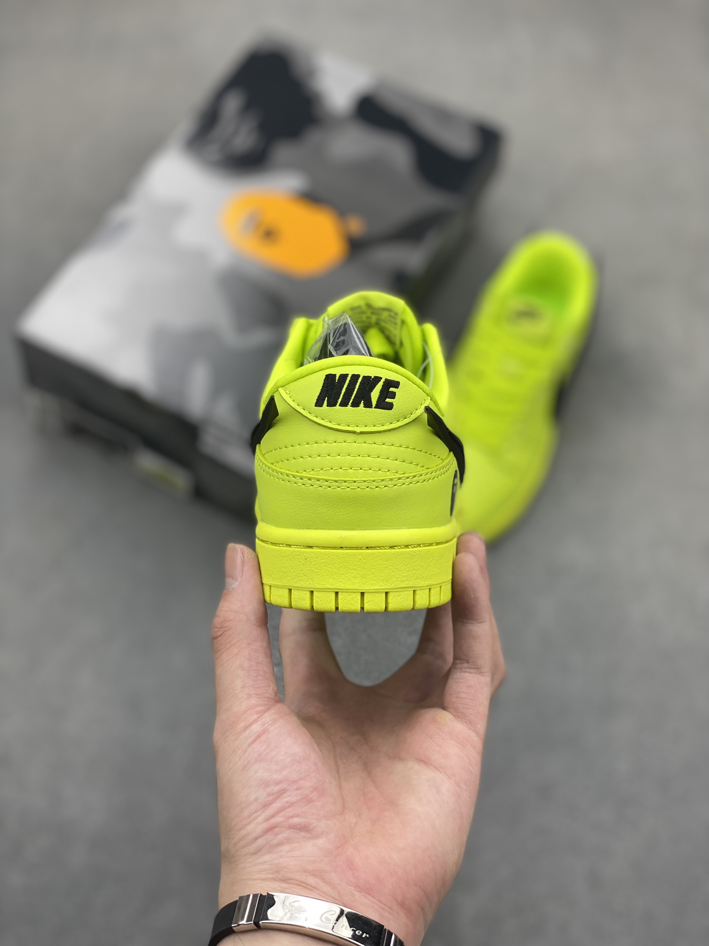 Nike SB Dunk Low x AMBUSH x BAPE 'Fresh Green' Limited Edition Sneakers 5 i1720471912 2328 5