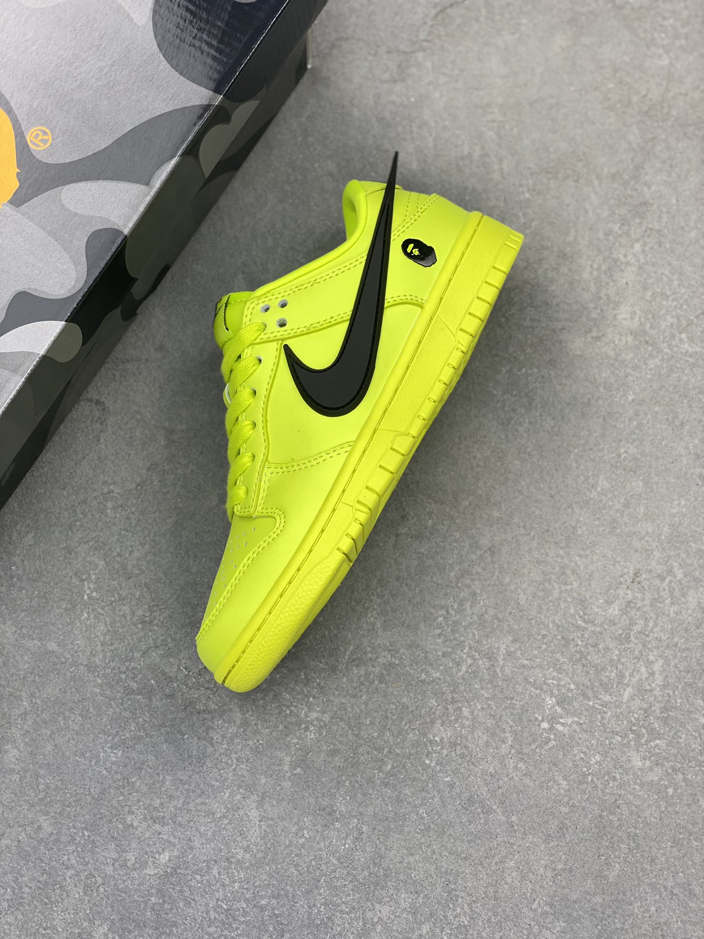 Nike SB Dunk Low x AMBUSH x BAPE 'Fresh Green' Limited Edition Sneakers 8 i1720471912 7855 3