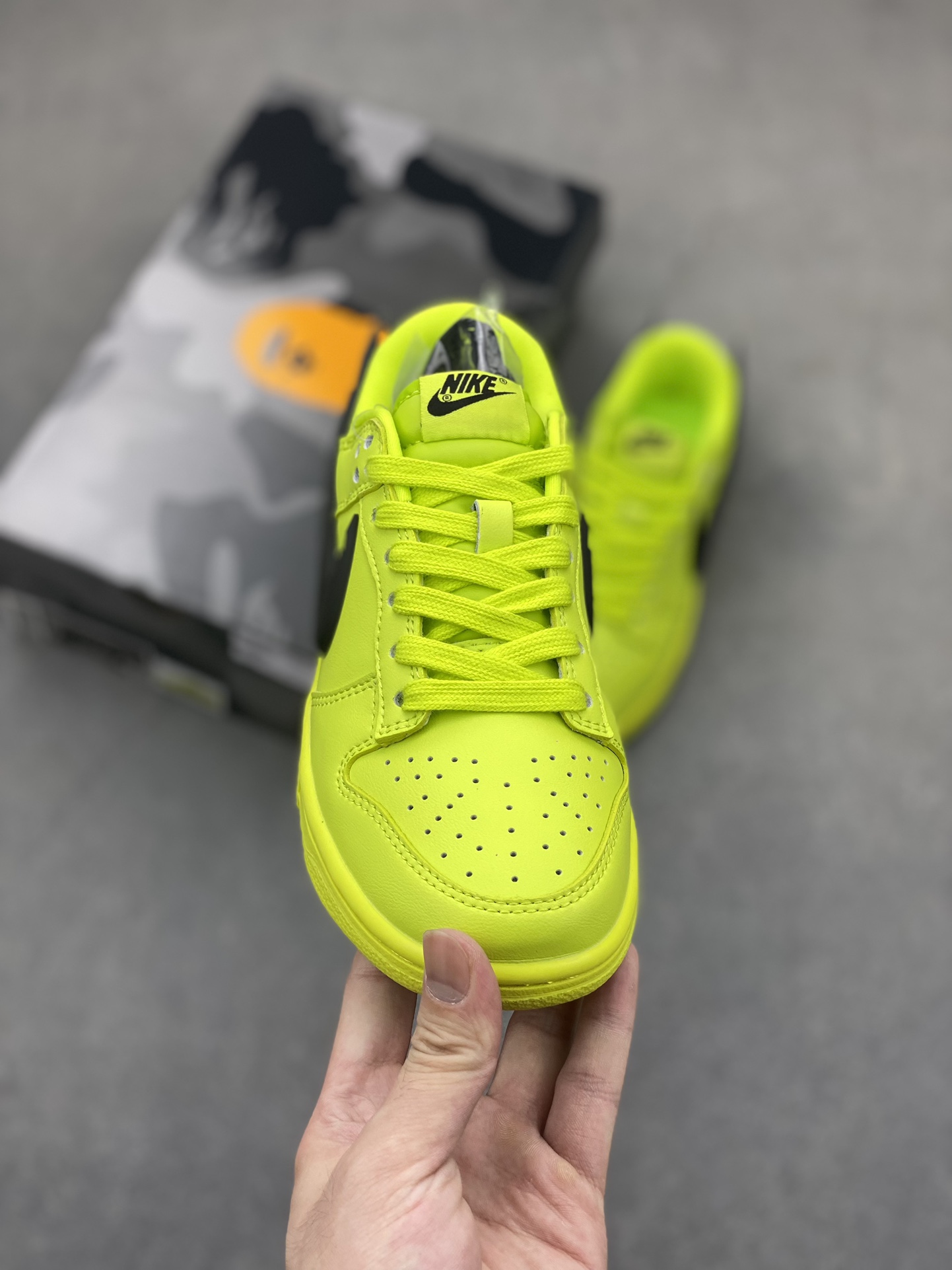 Nike SB Dunk Low x AMBUSH x BAPE 'Fresh Green' Limited Edition Sneakers 3 i1720471912 9855 0