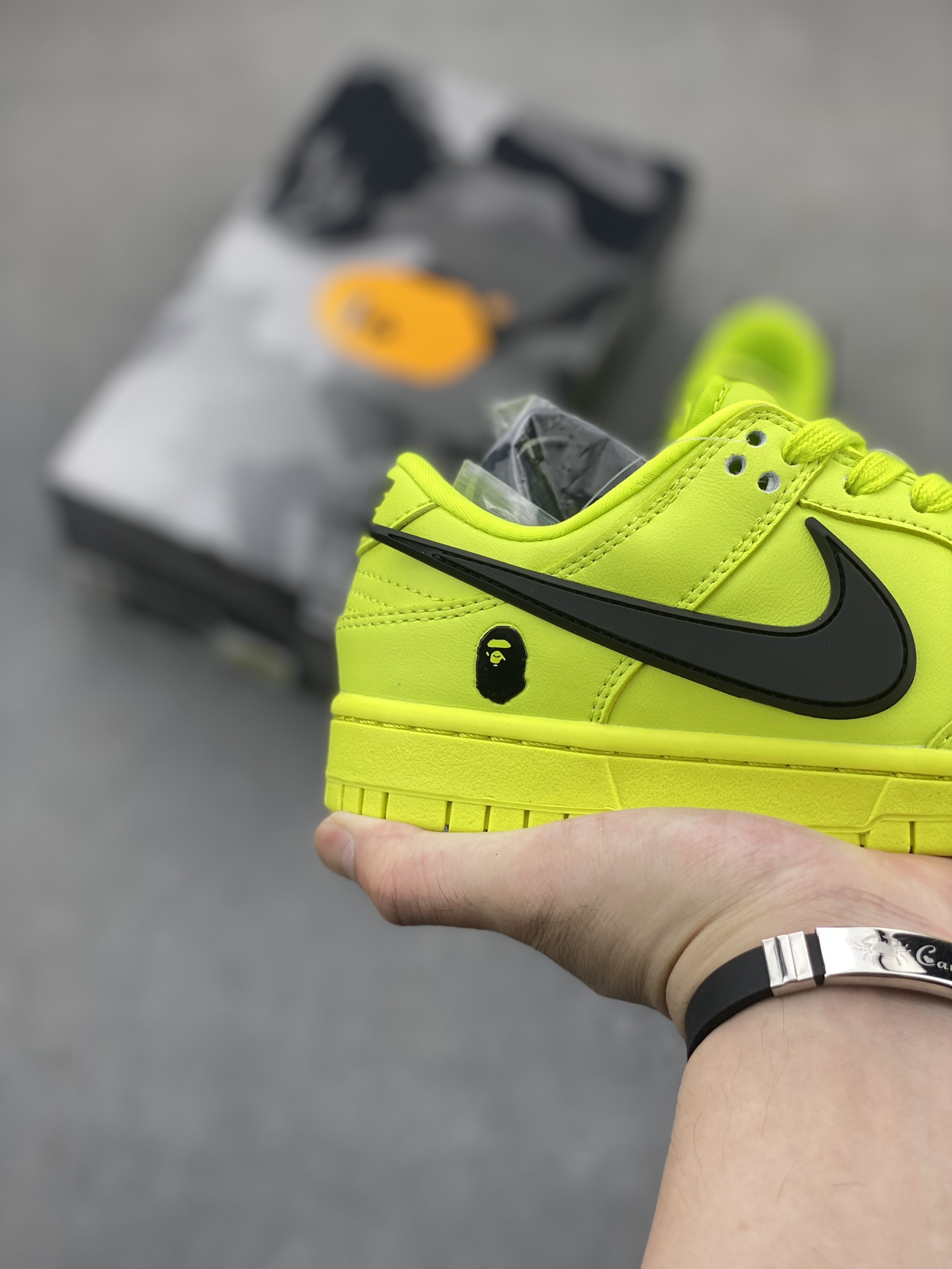 Nike SB Dunk Low x AMBUSH x BAPE 'Fresh Green' Limited Edition Sneakers 6 i1720471913 2849 7