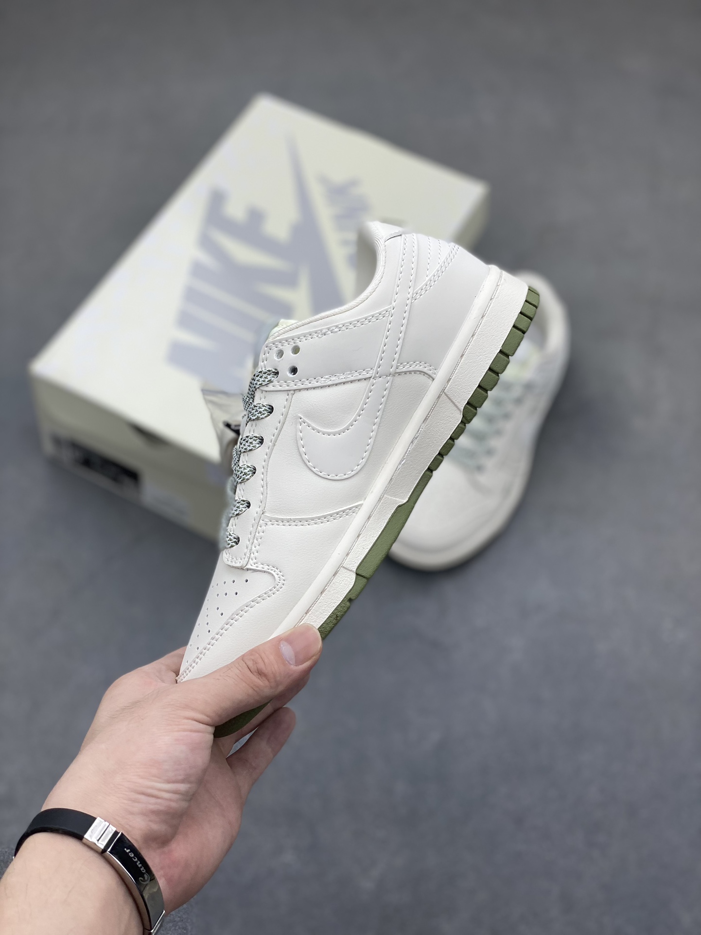 Nike SB Dunk Low Louis Vuitton Custom Sneakers - Military Green Edition 4 i1720549080 8449 6